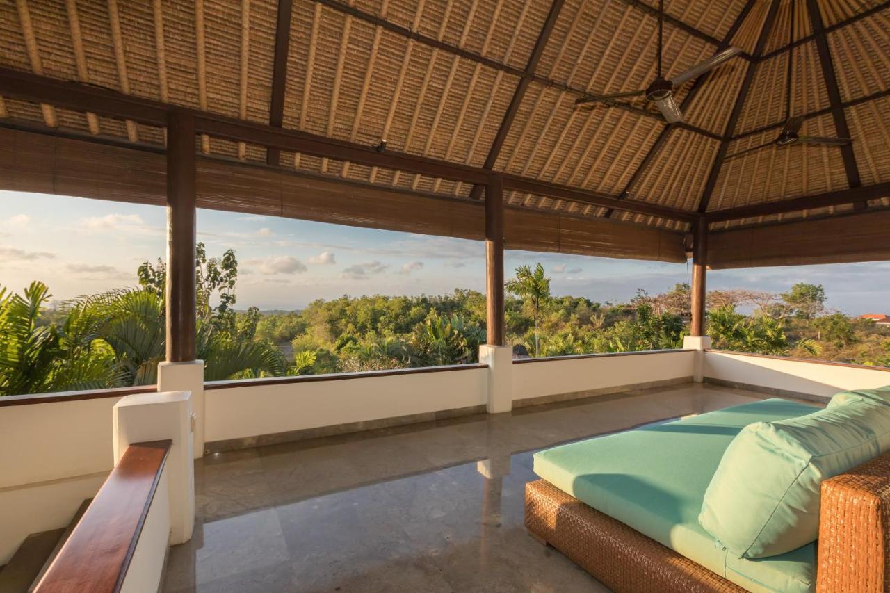 Djani Balangan By Nagisa Bali * Jimbaran (Bali)