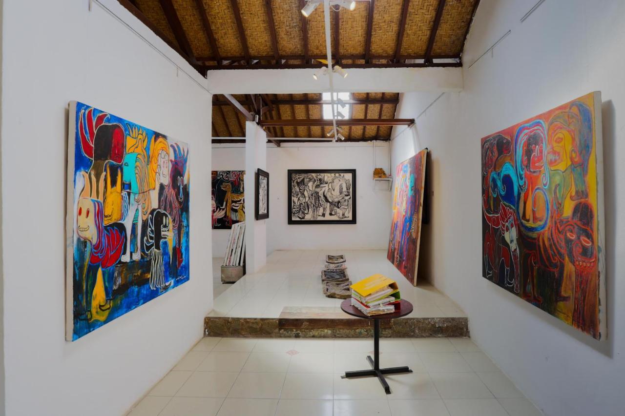 Rumah Paros & Gallery