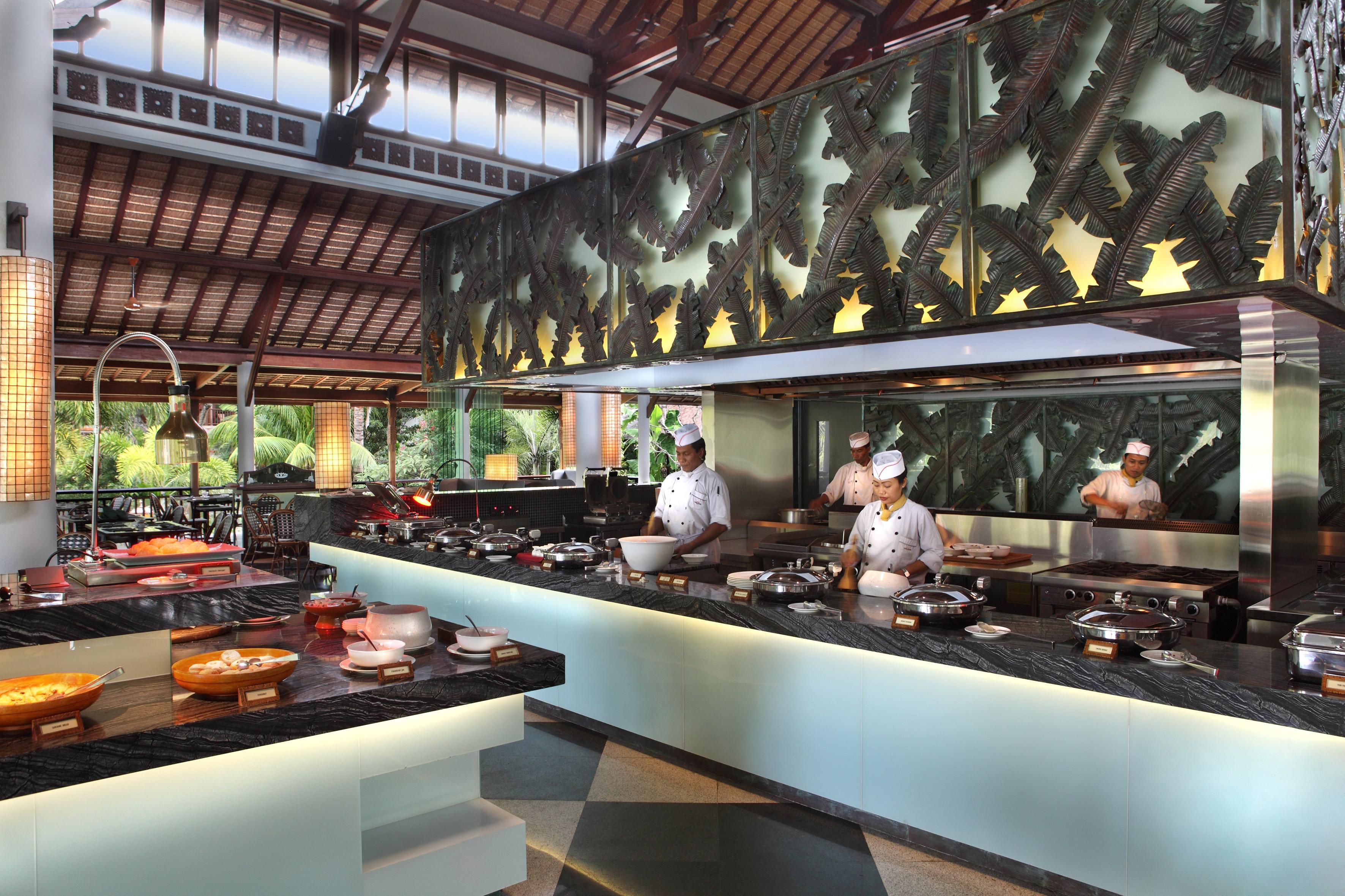 Resor Padma 5*