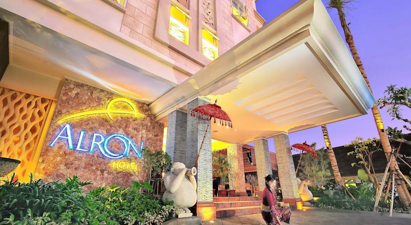 Hotel Alron Kuta 4*