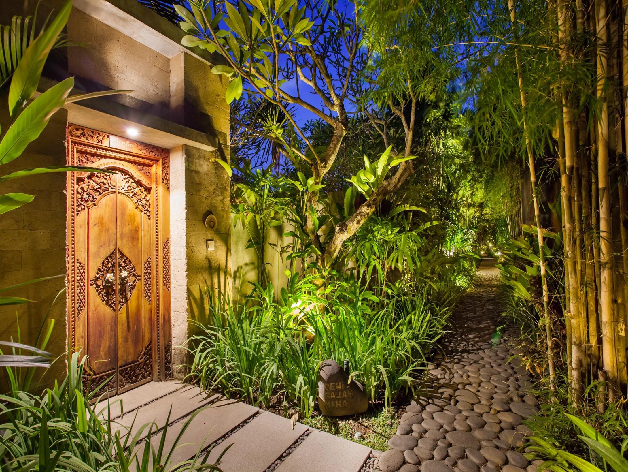 Mayaloka * Seminyak (Bali)