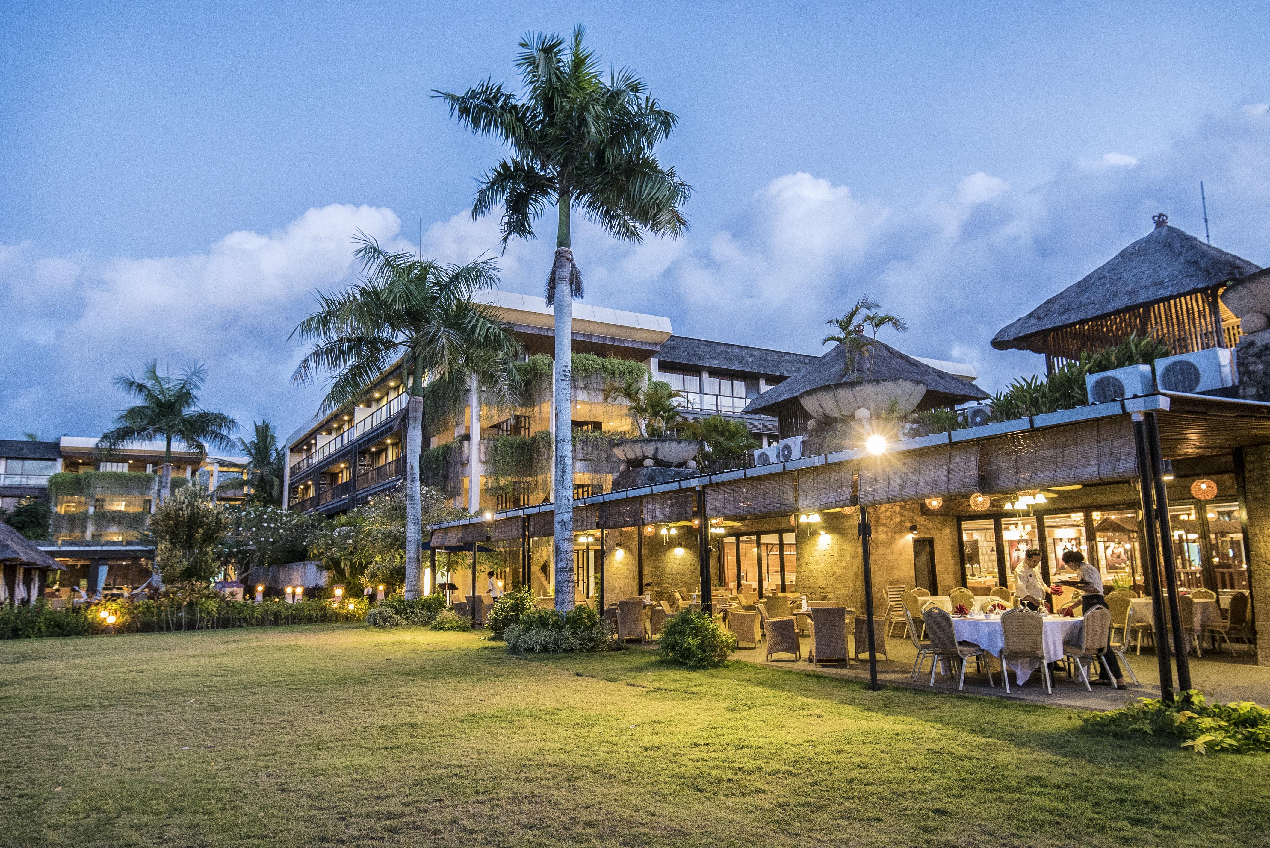 Le Grande Bali 5*