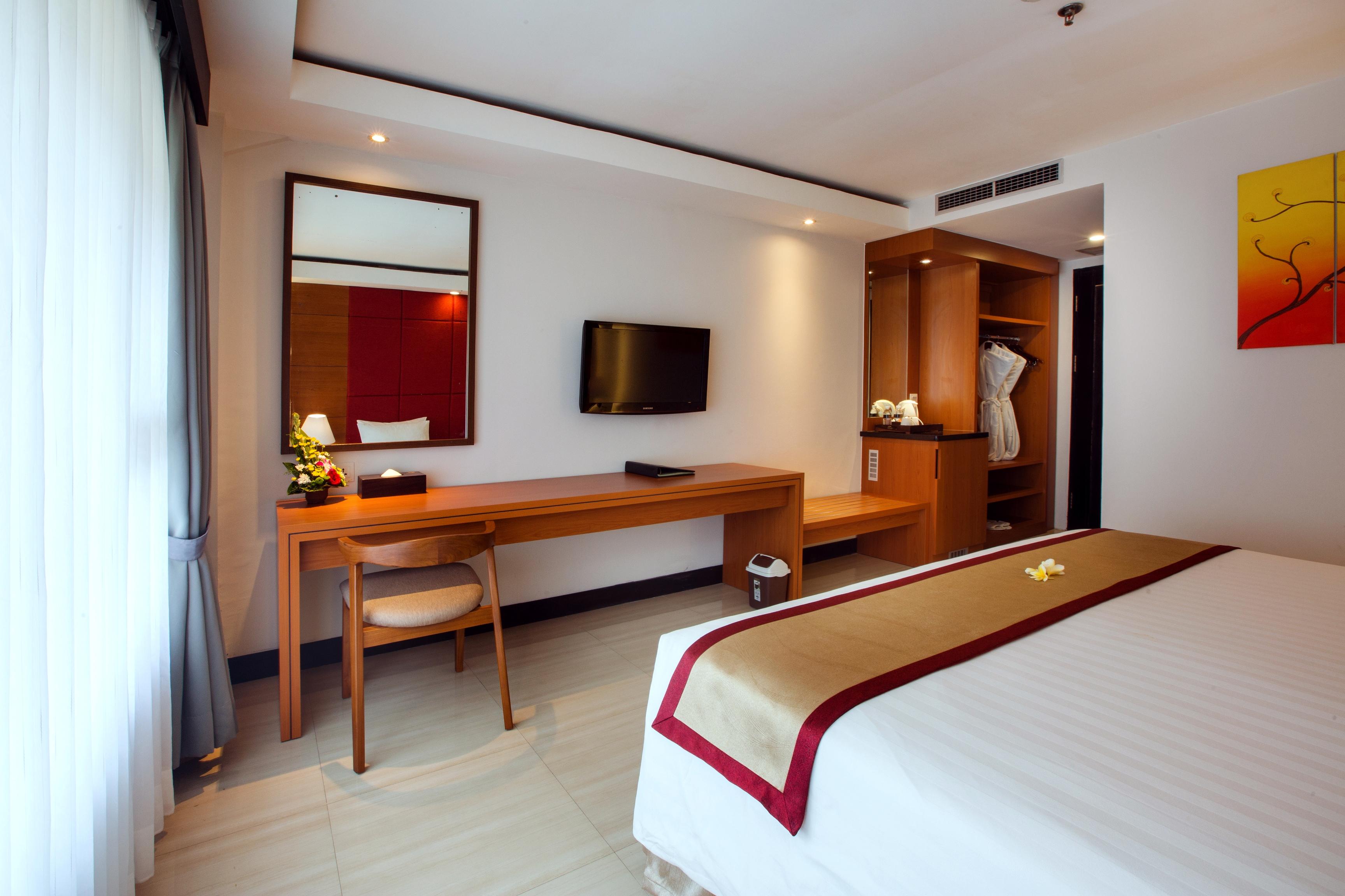 Royal Regantris Kuta Formerly Royal Singosari Kuta Resor 4*
