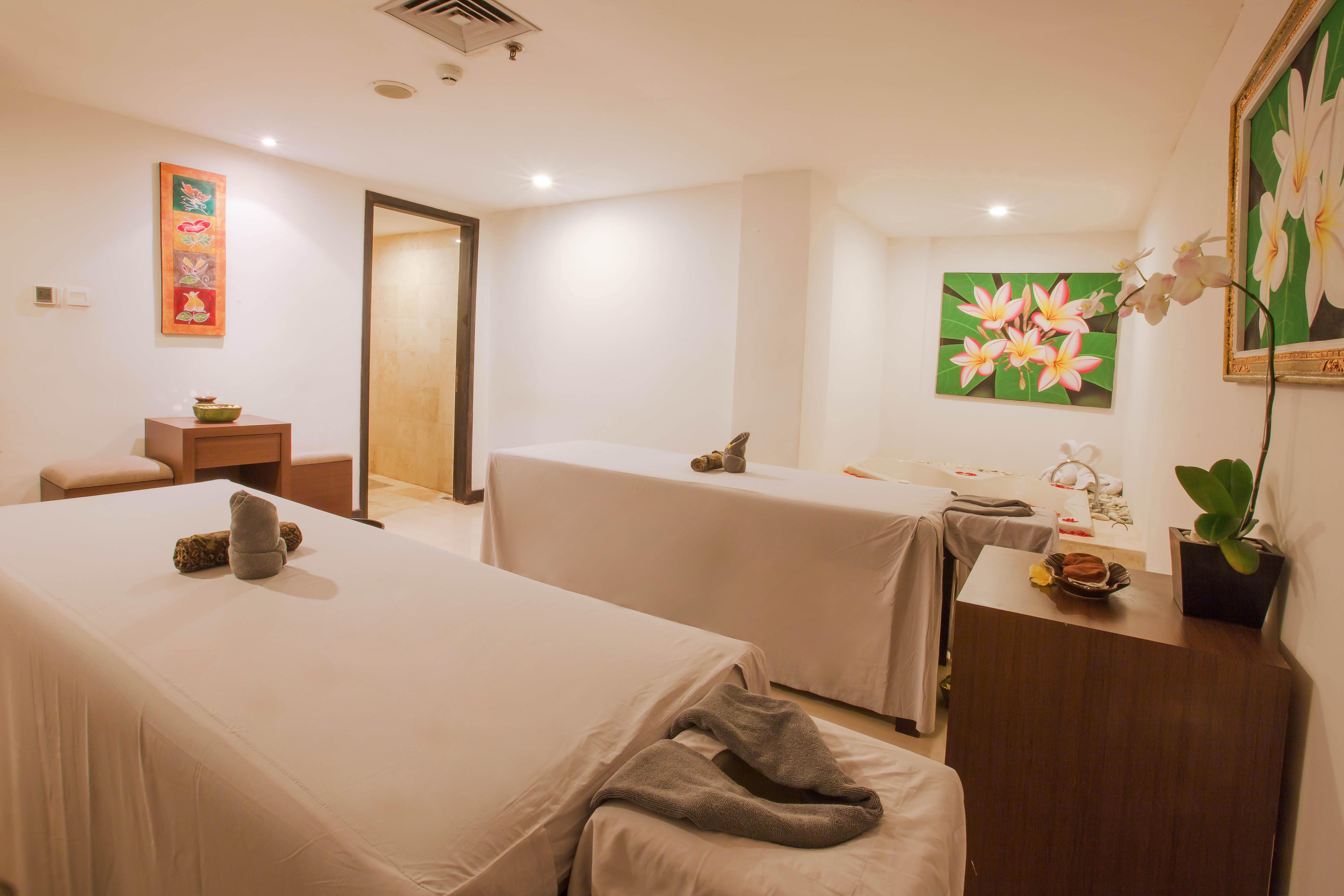 Resort Royal Regantris Kuta