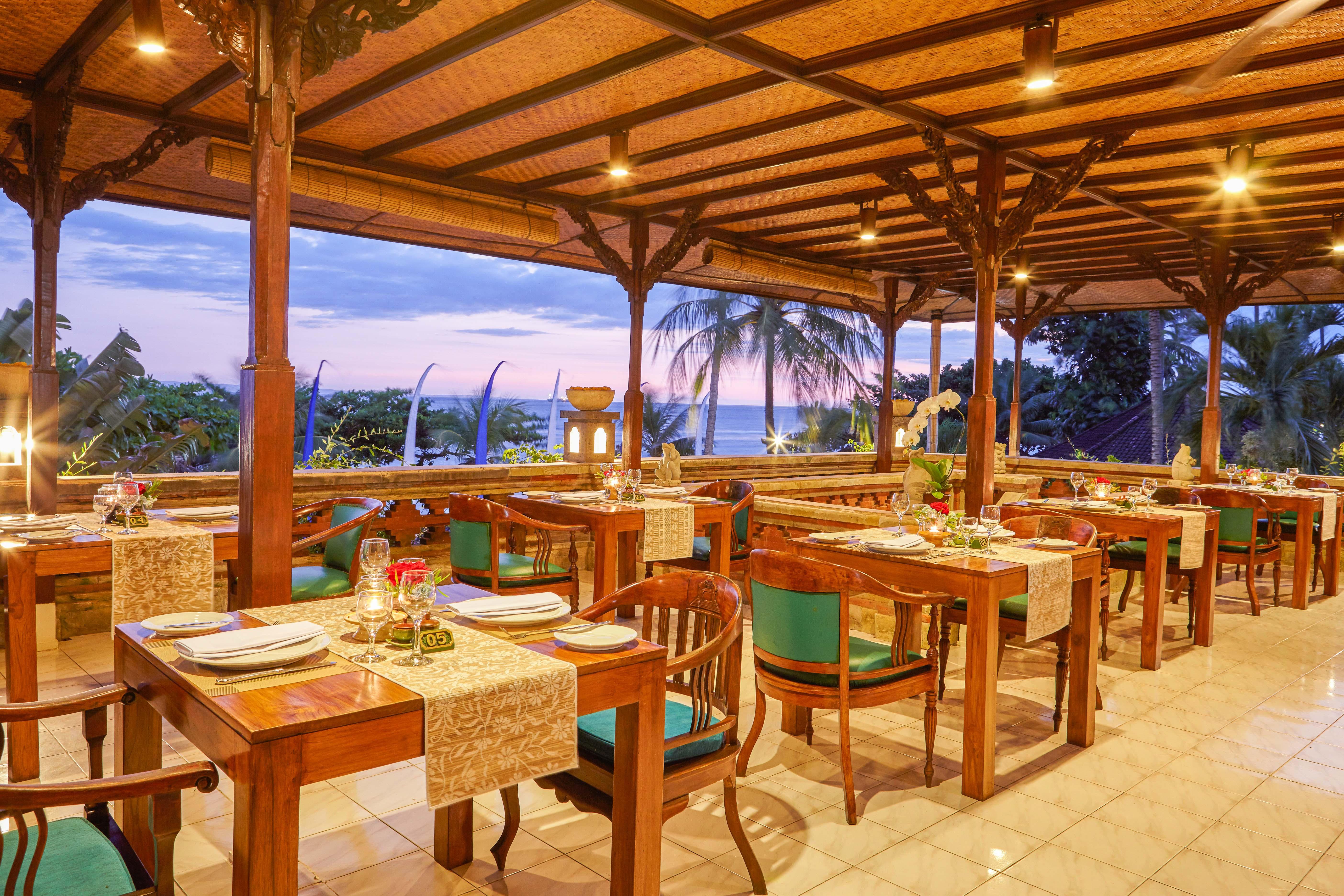 Puri Bagus Resort 4*