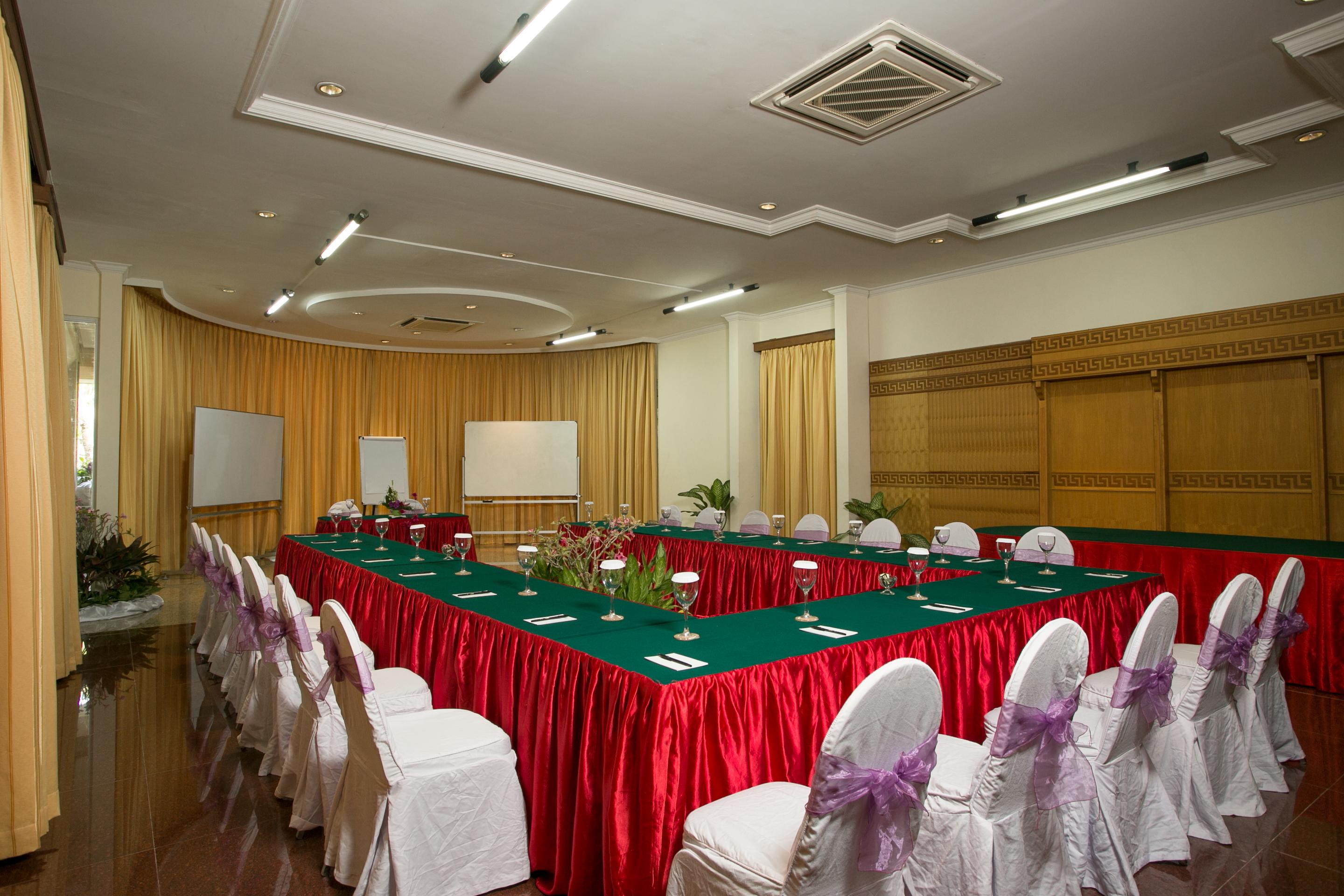 Parigata And Spa Hotel 4*