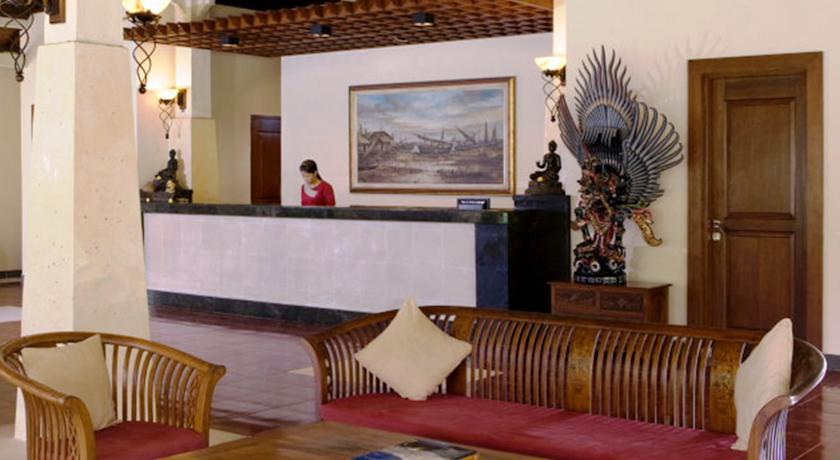 Hotel Champlung Sari And 3*