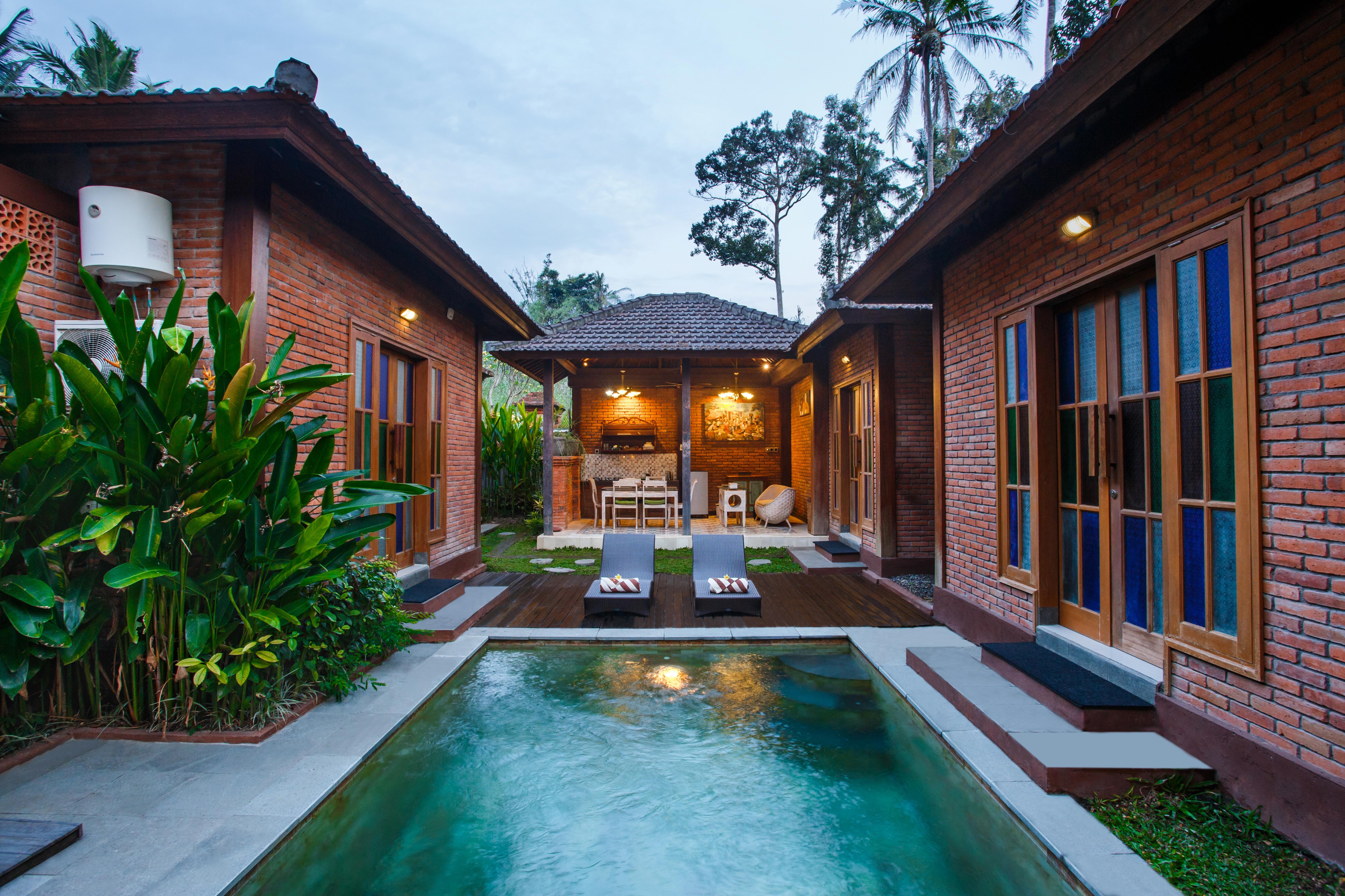 Raya 4*