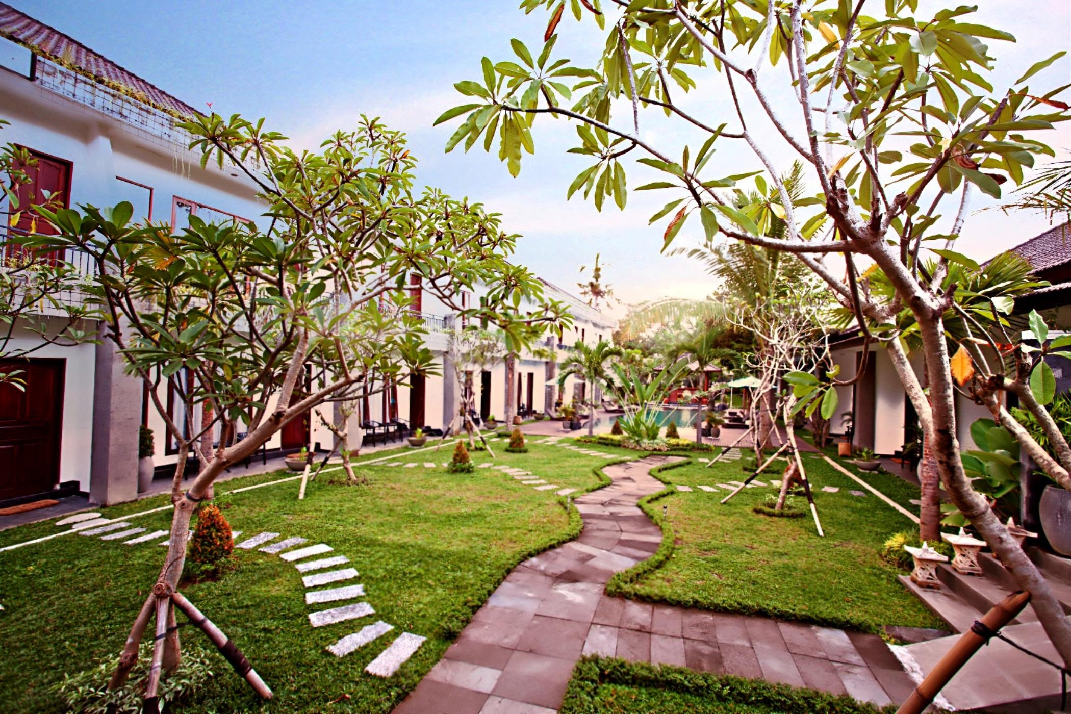 Raya 4*