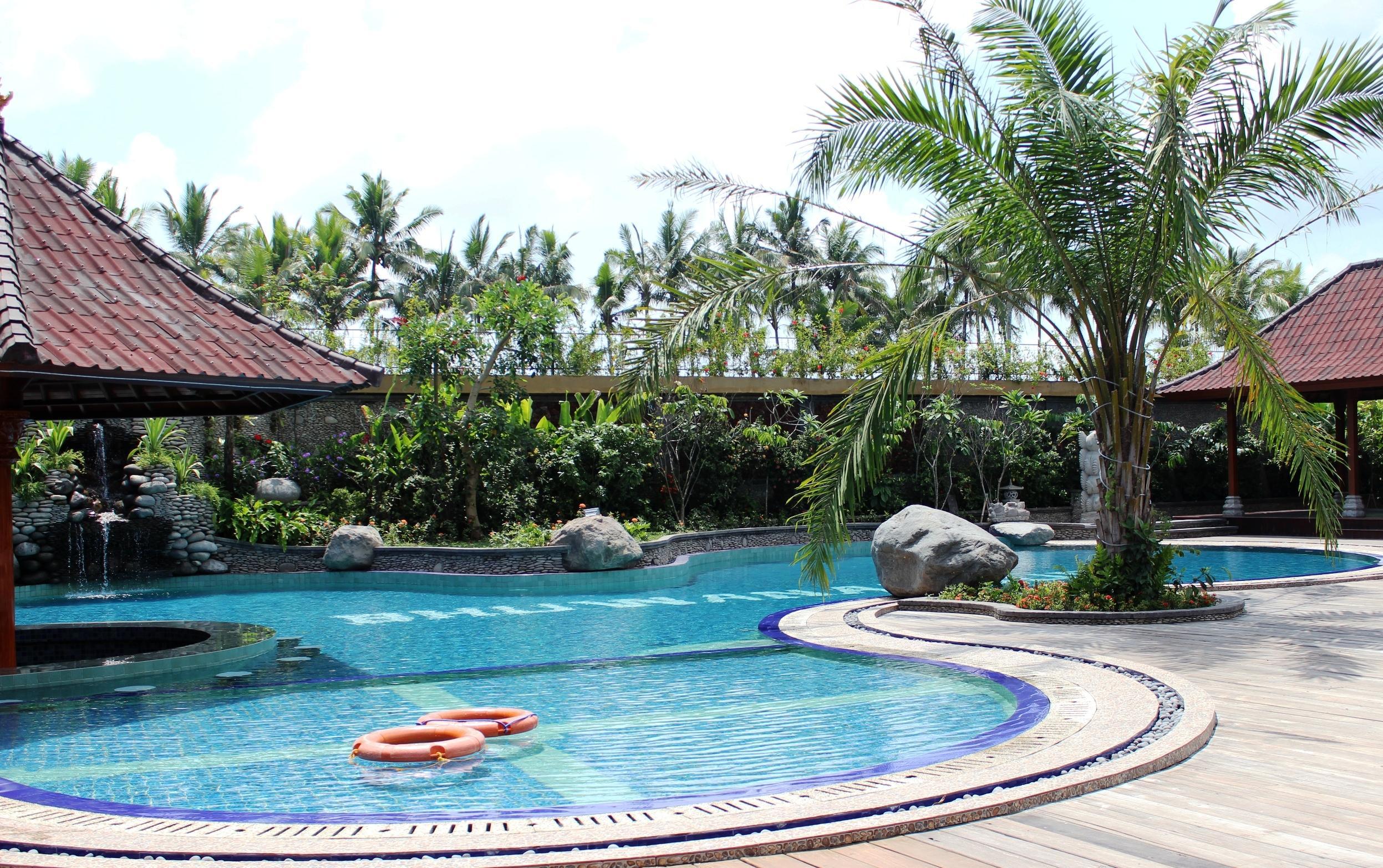 Bhuwana And Farming Hotel