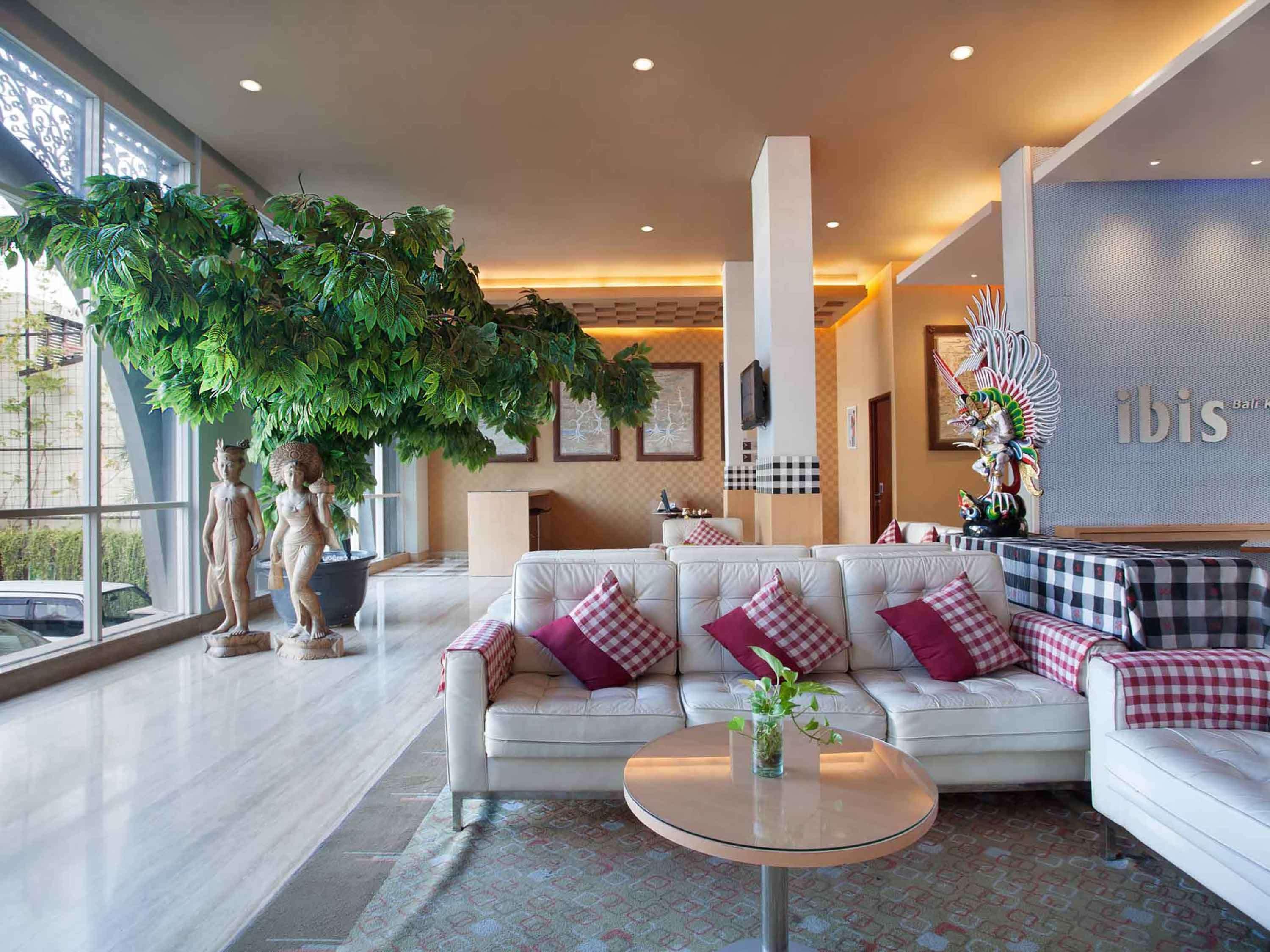 Ibis Bali Kuta Hotel 3*