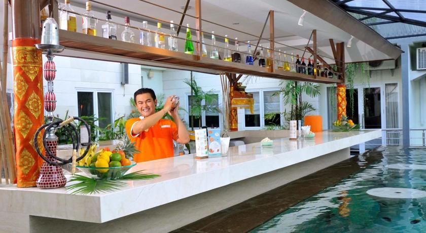 Harris & Residences Riverview Kuta, Bali Hotel
