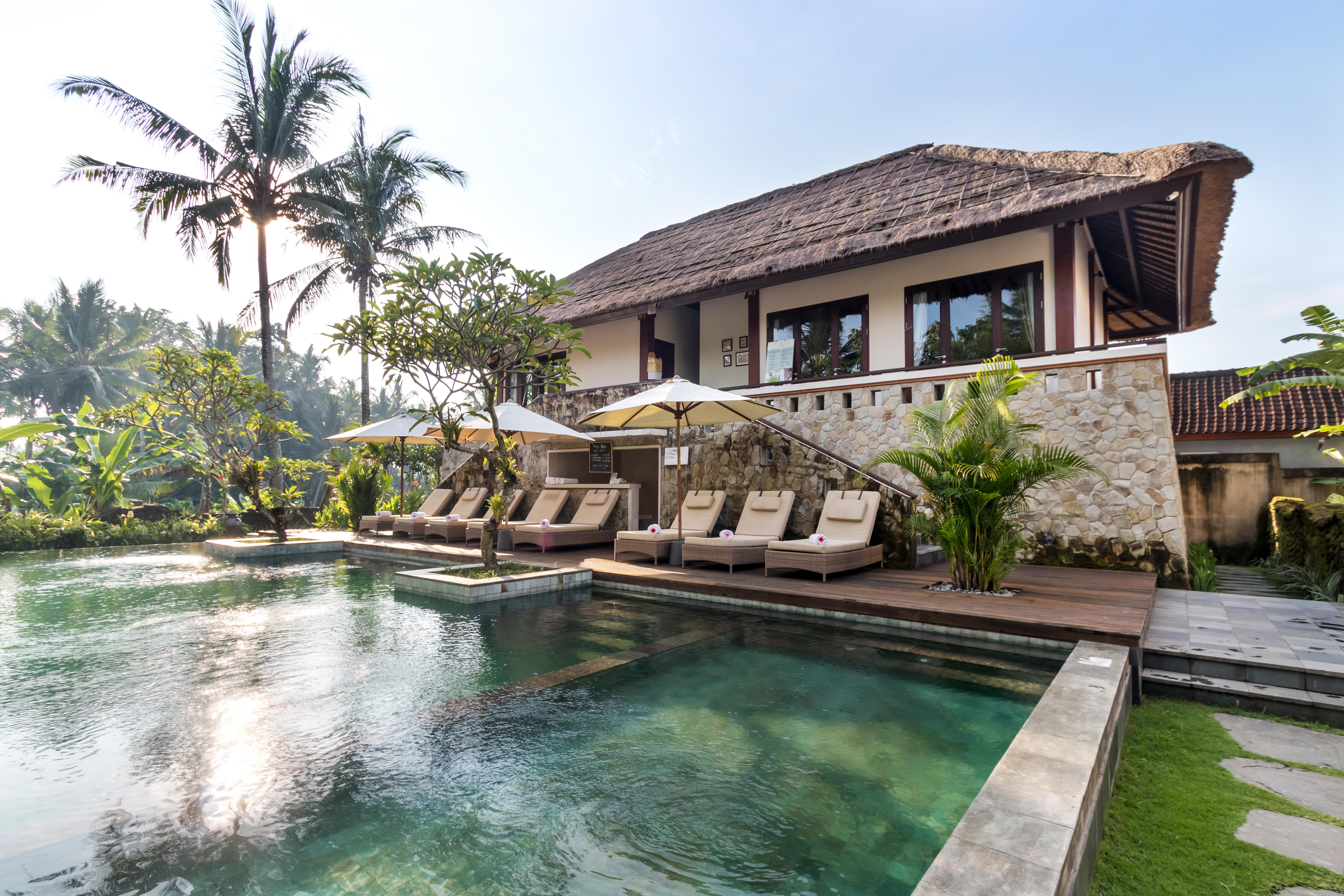 Radha Phala & Resort 4*