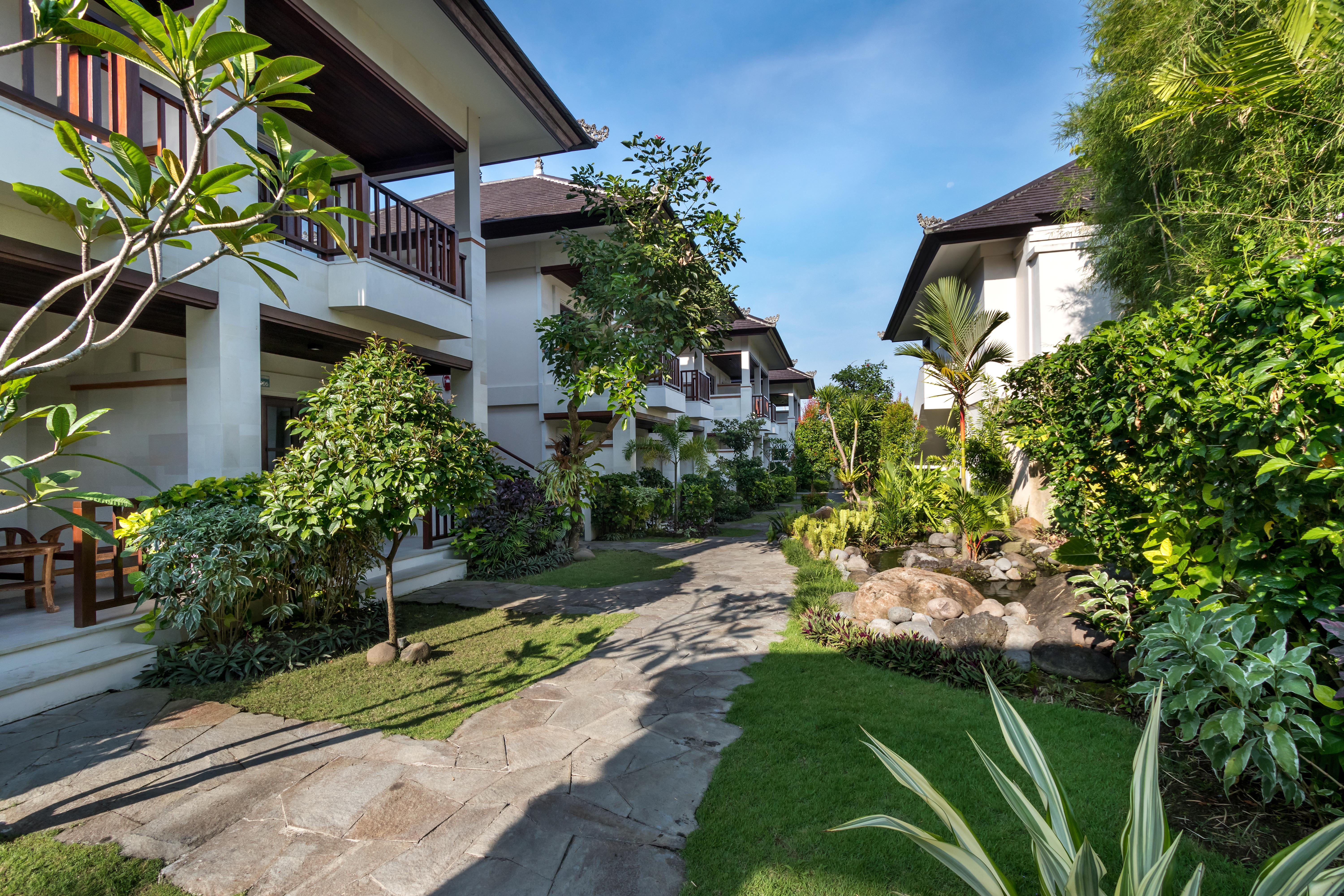 Resort Radha Phala &