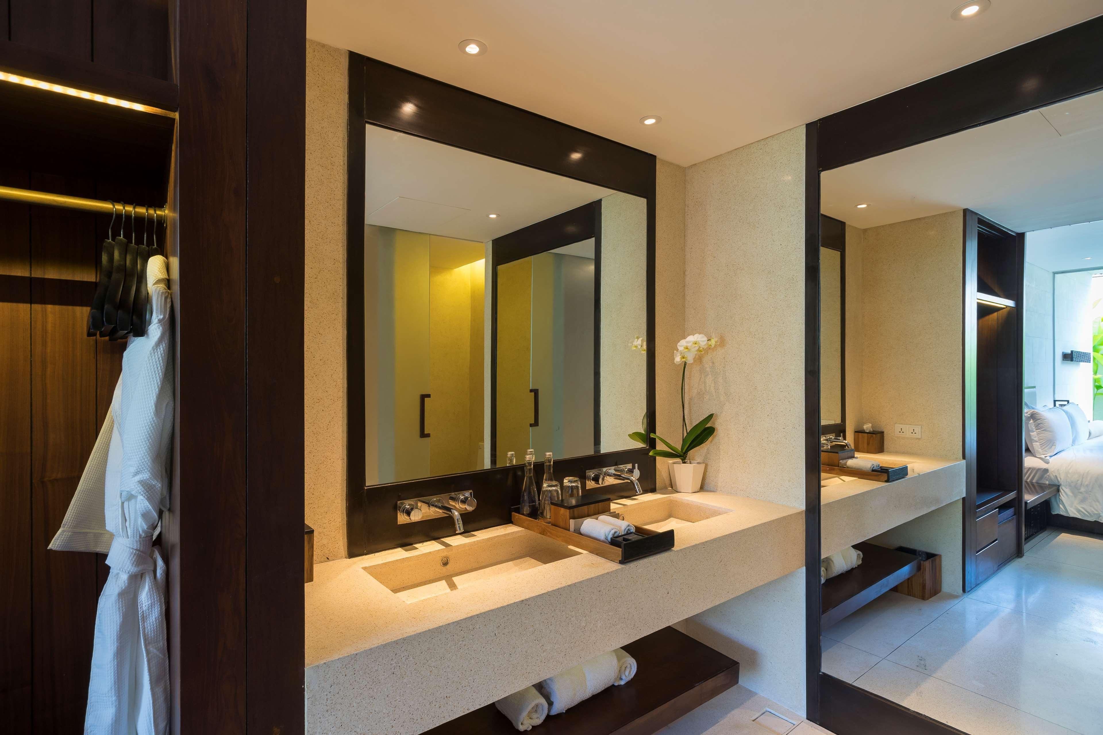 Hotel At Alila Seminyak (Bali)