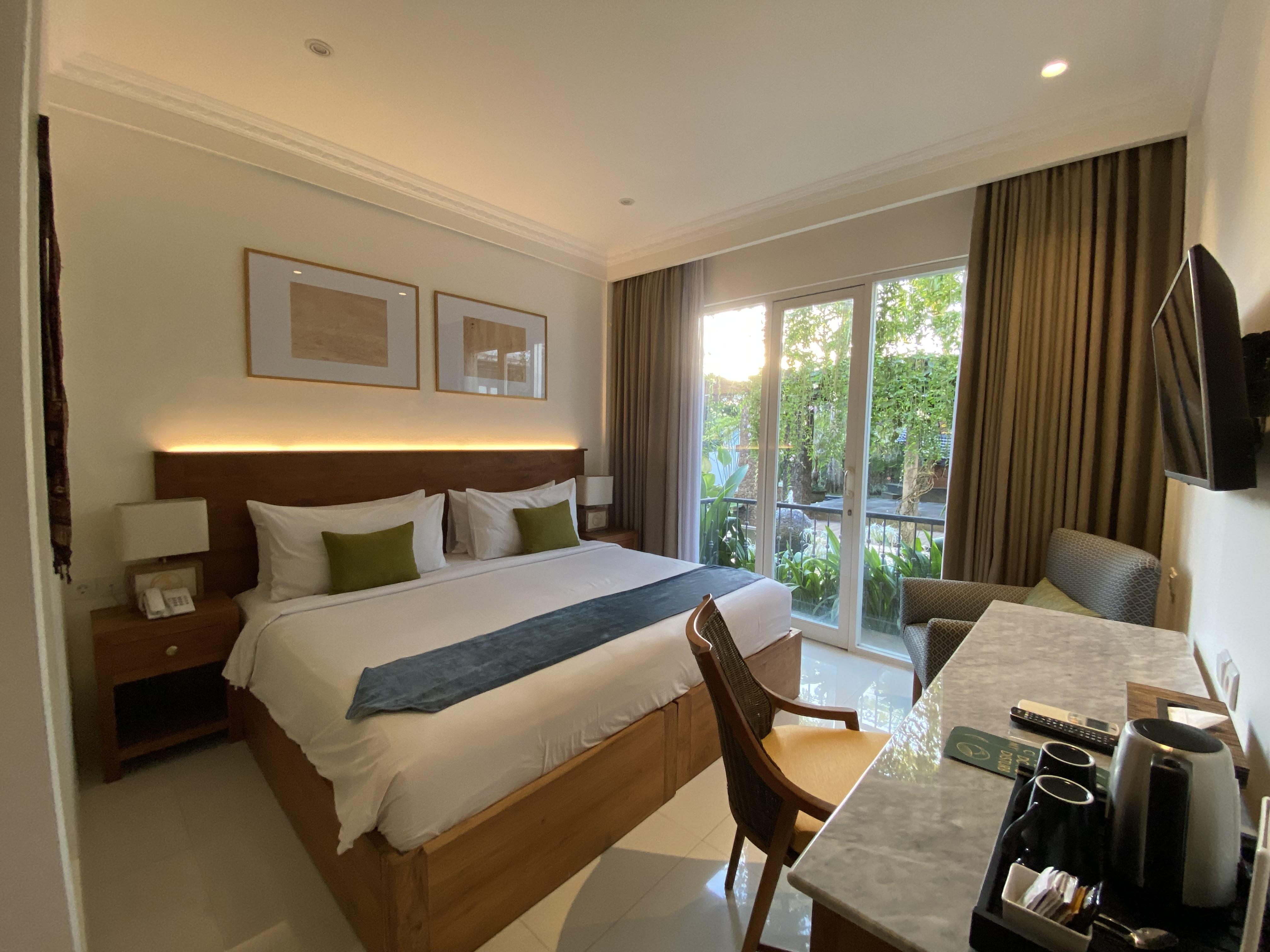 Umpadhi Hotel