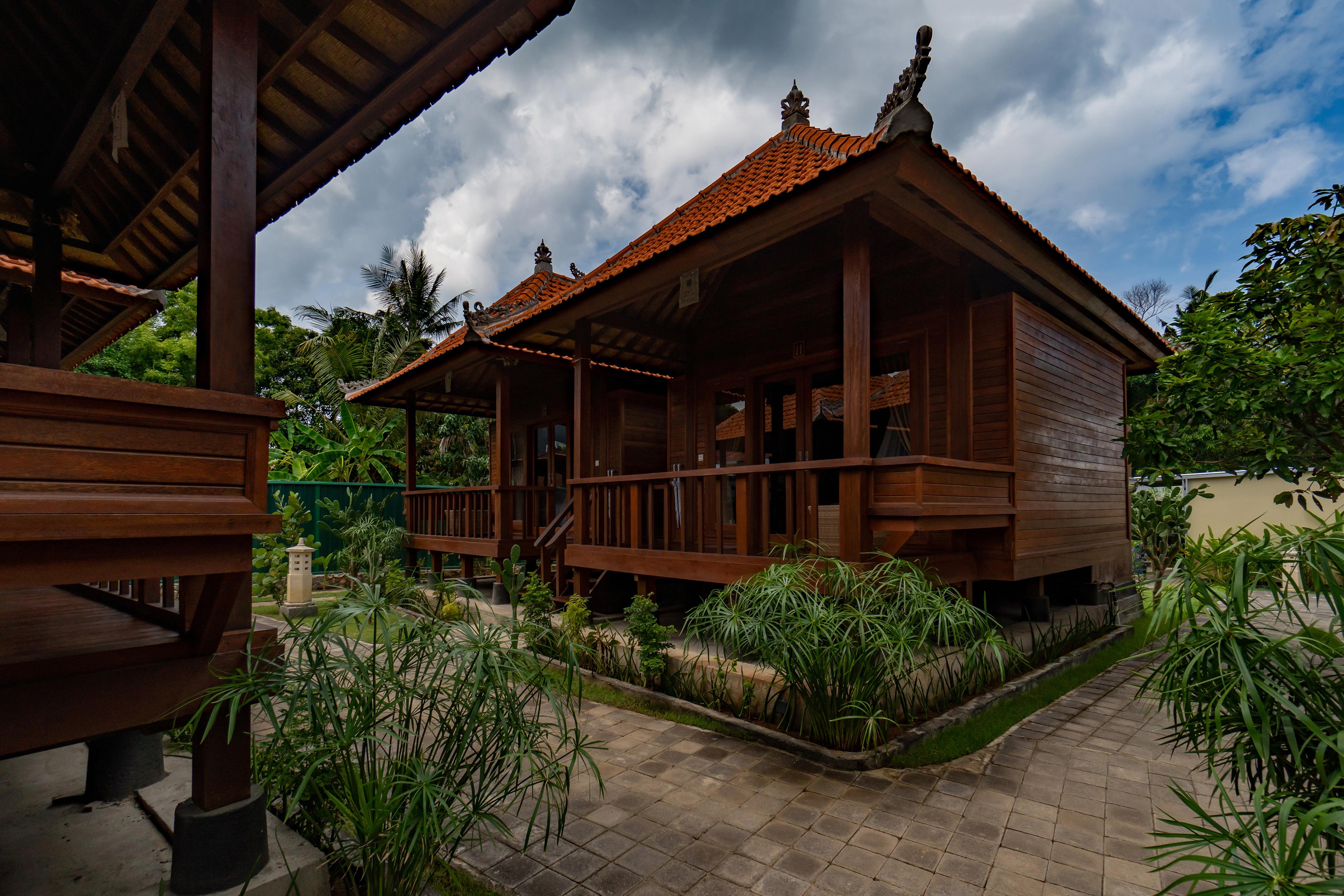Bale Gede Lembongan