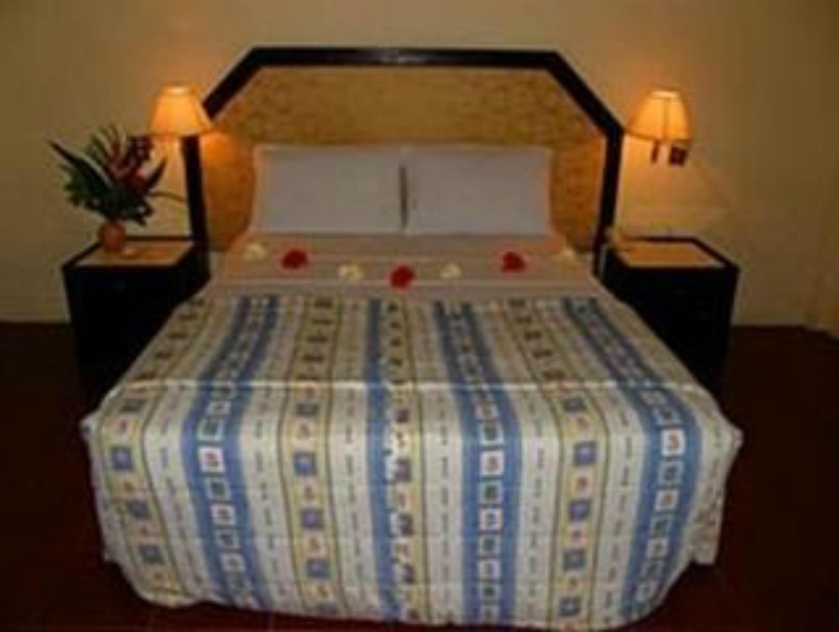 Hotel Collection O 90805 Aditya And 3*