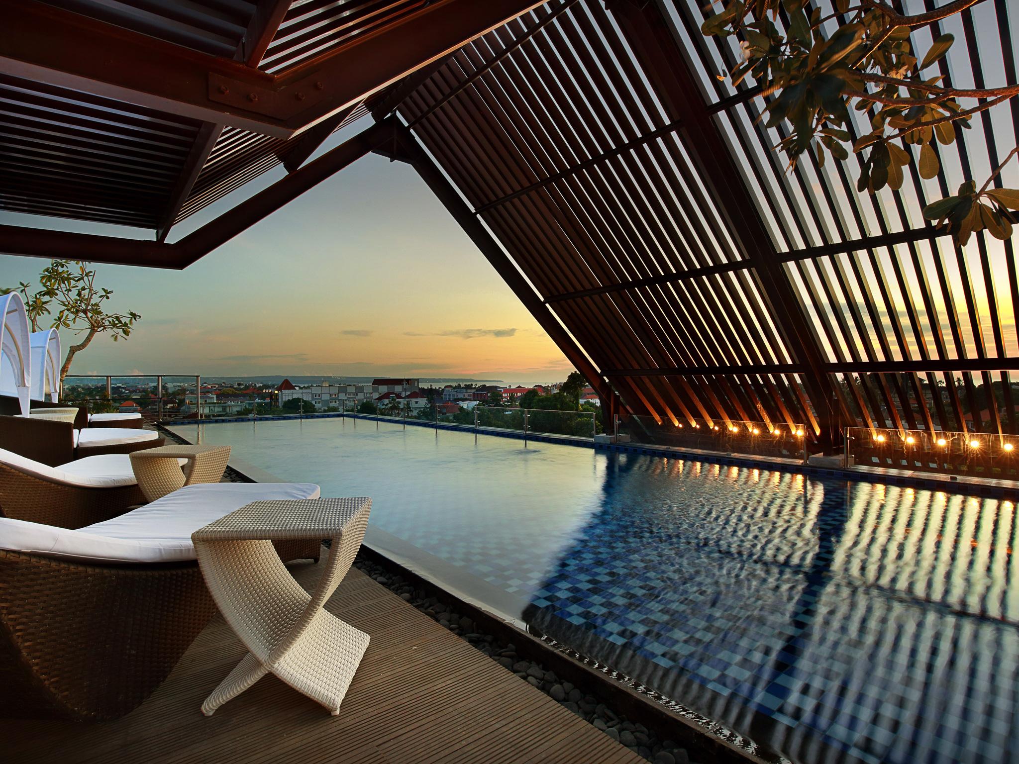 Ibis Bali Street 3*