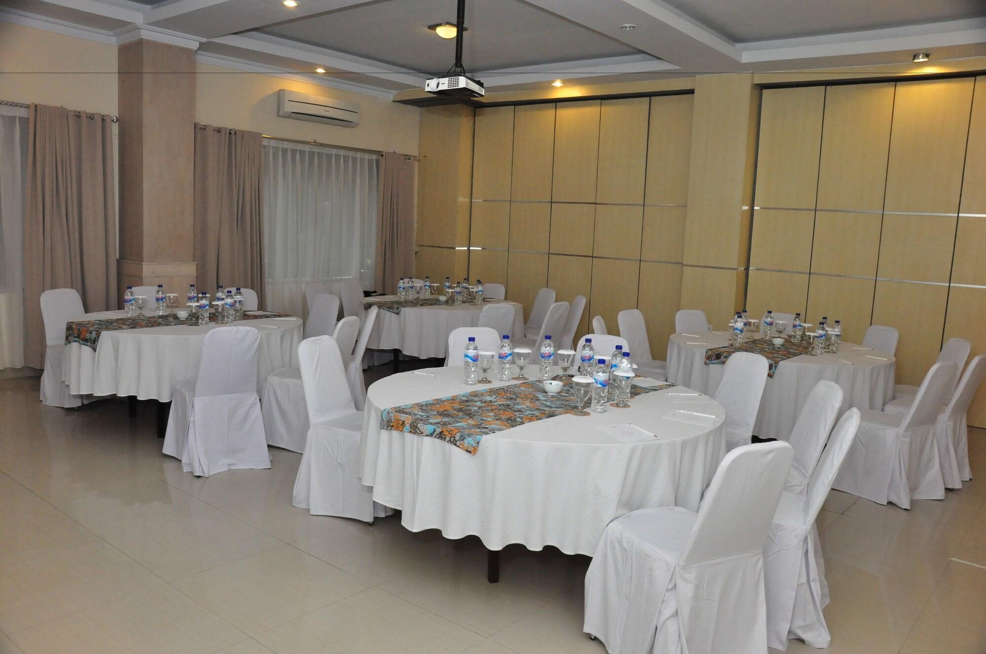 Hotel Puri Saron Denpasar (Bali)