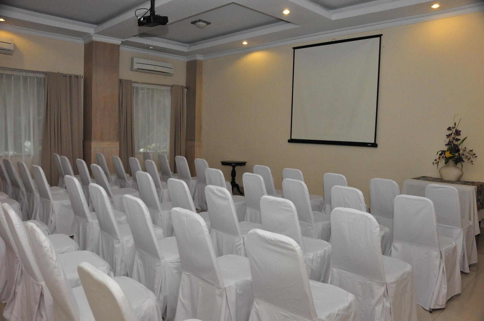 Hotel Puri Saron