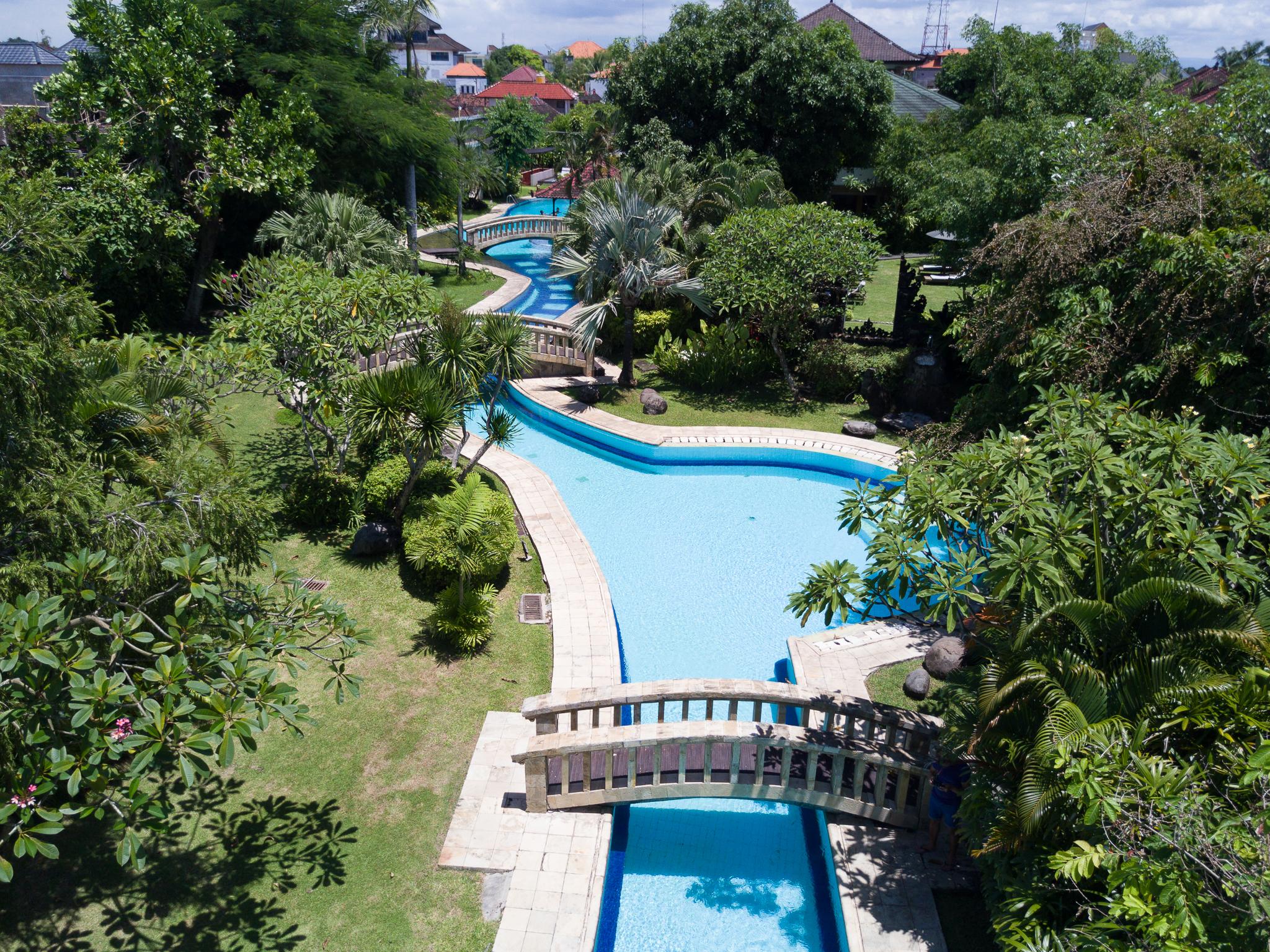 Hotel The Cakra 4*