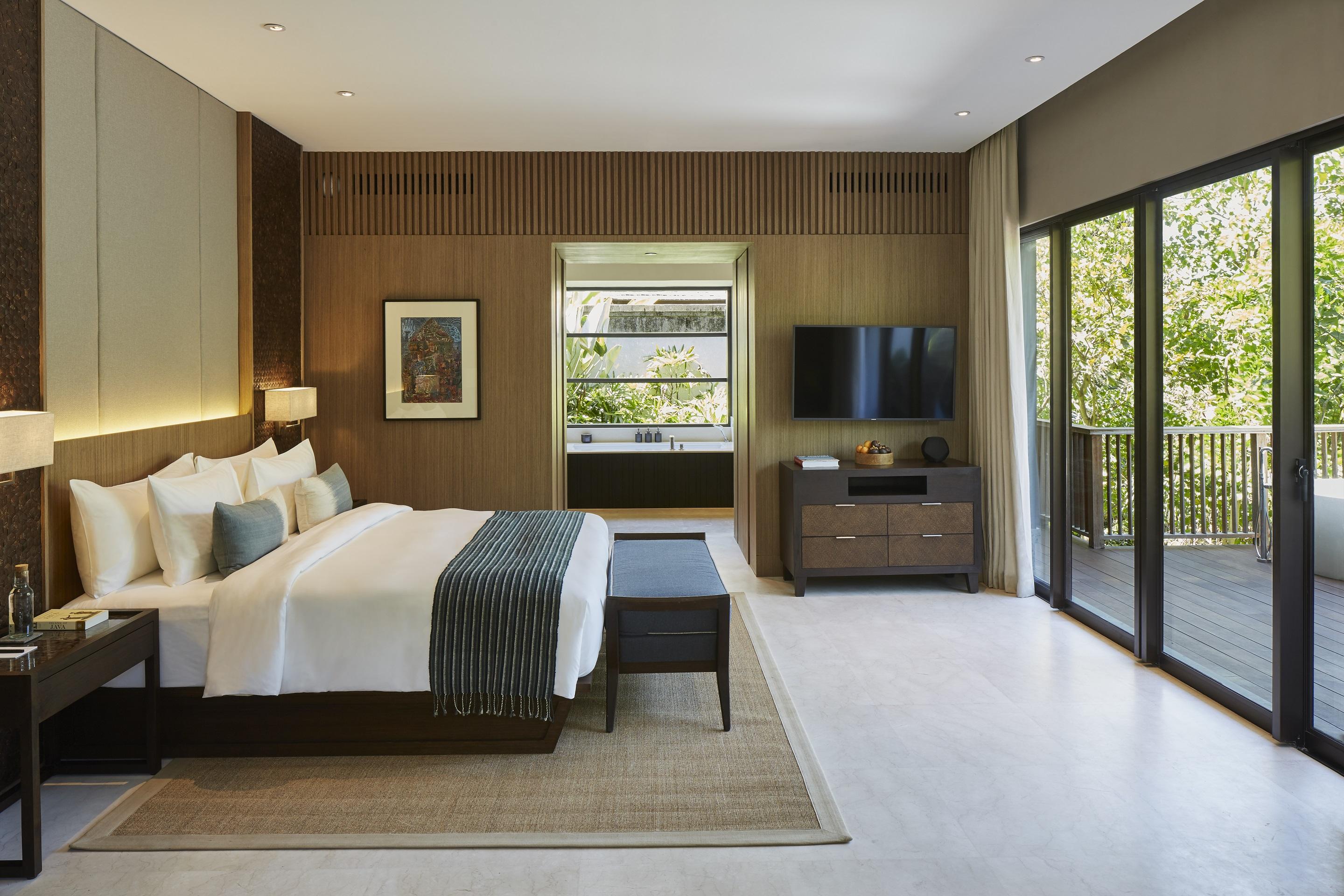 Resort Nirjhara 5*