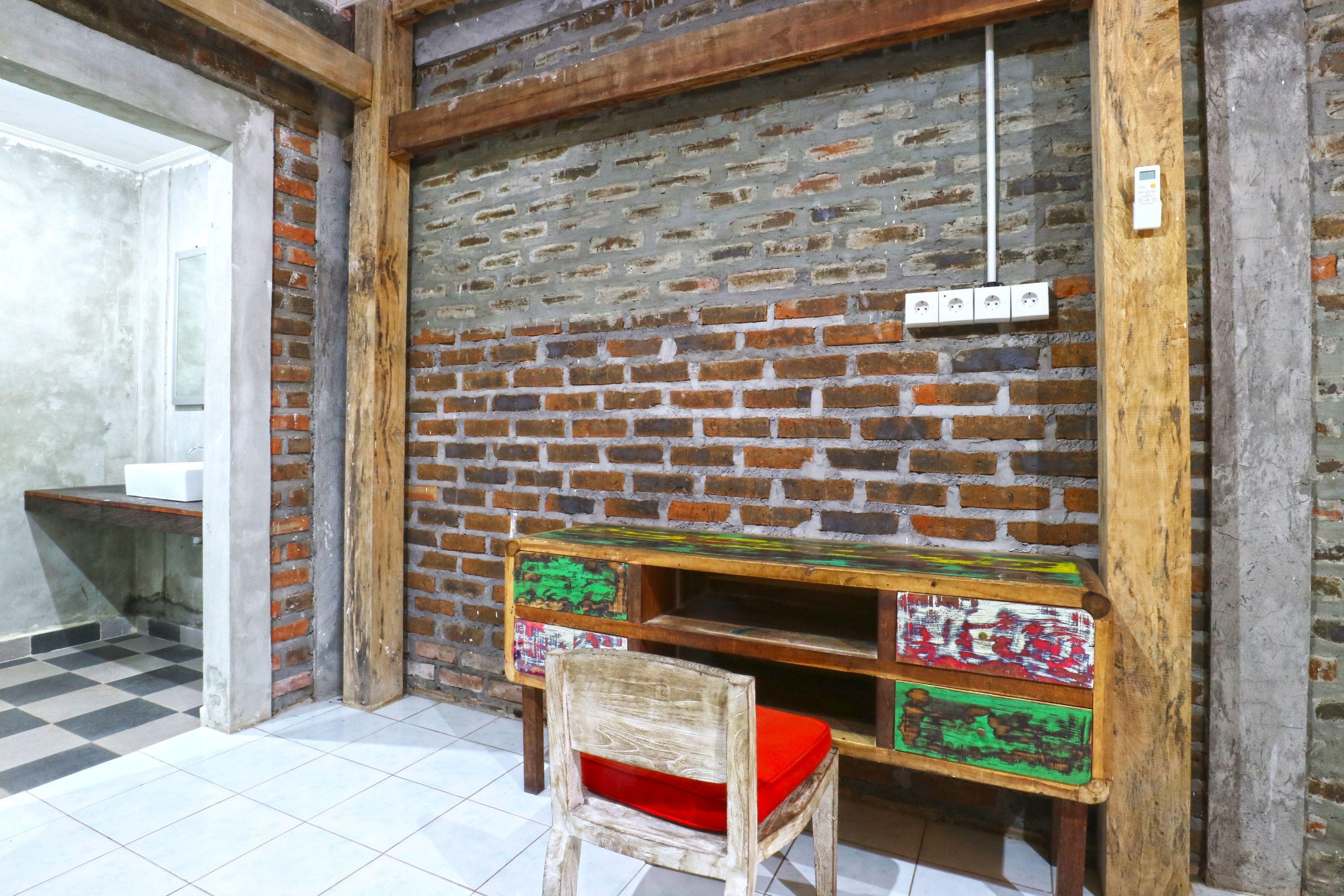 Indopurejoy House - Komala Indah 2*