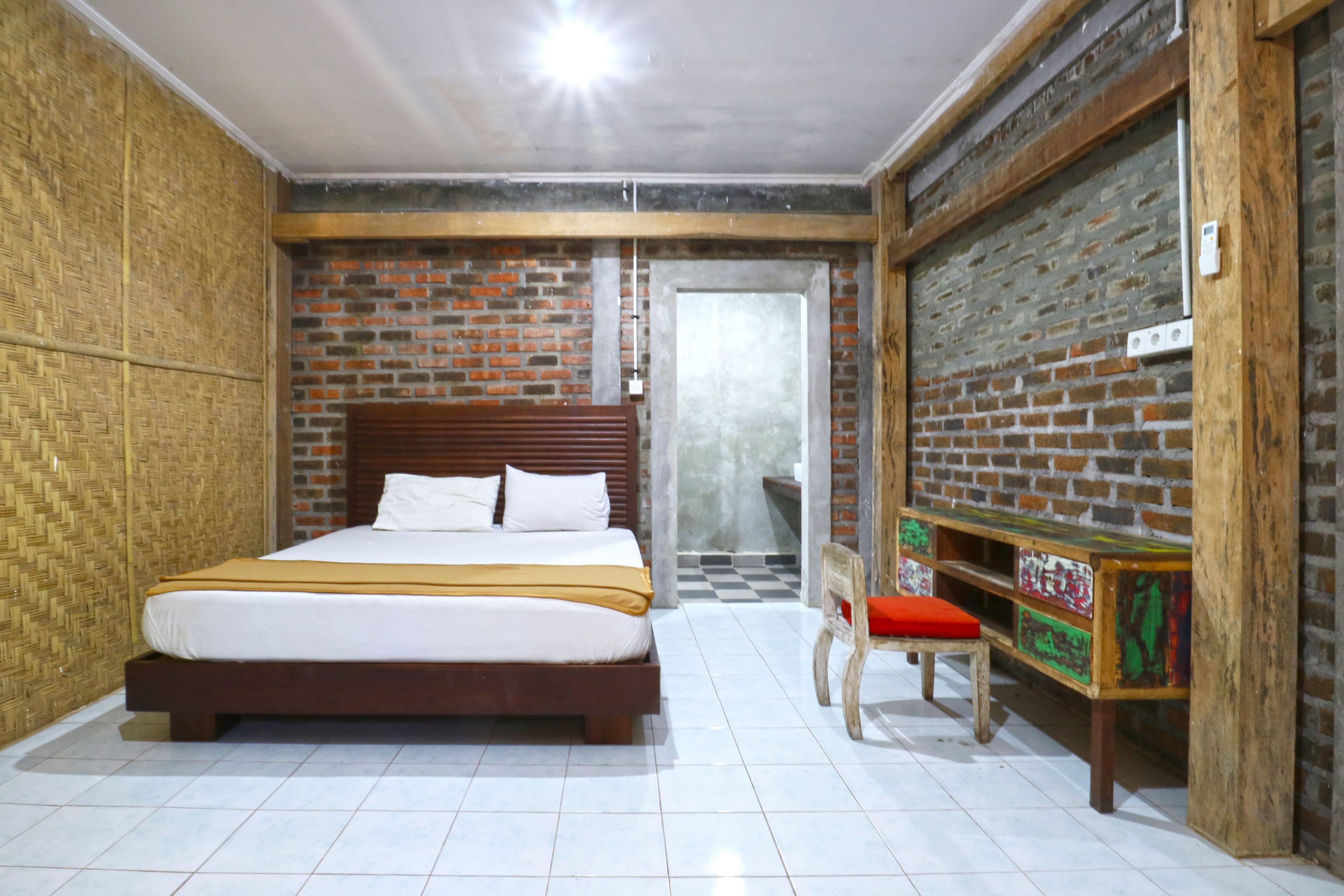 Indopurejoy House - Komala Indah Guest house 2*