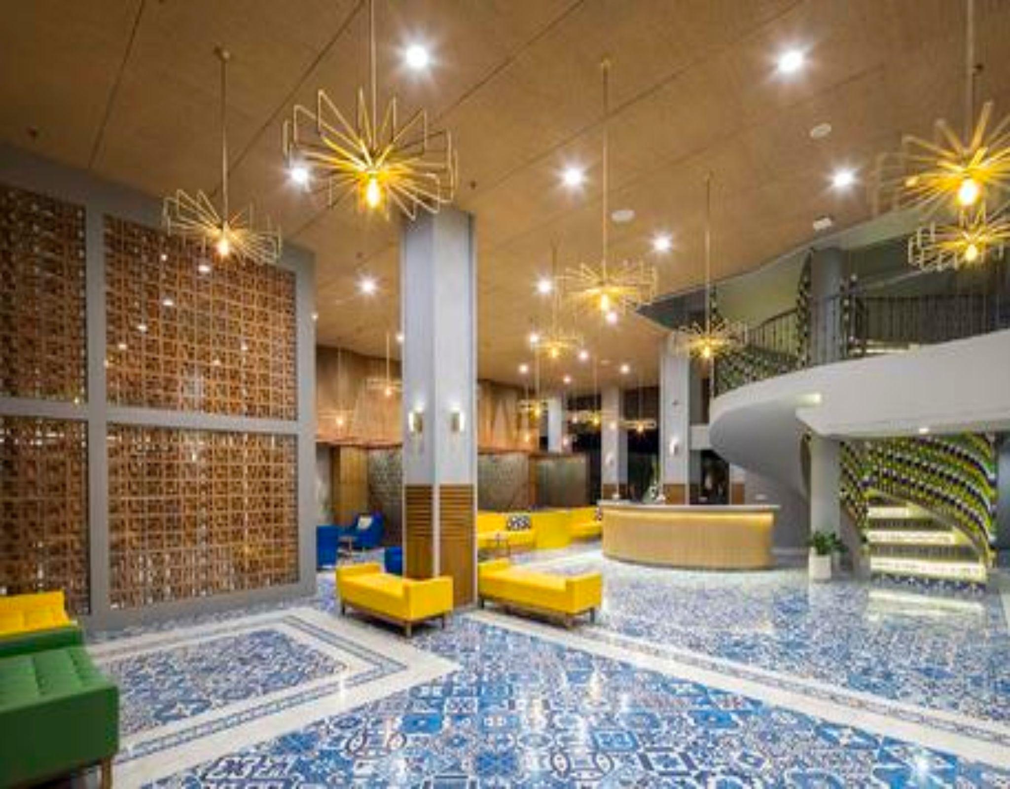 Eastin Ashta Hotel 4*