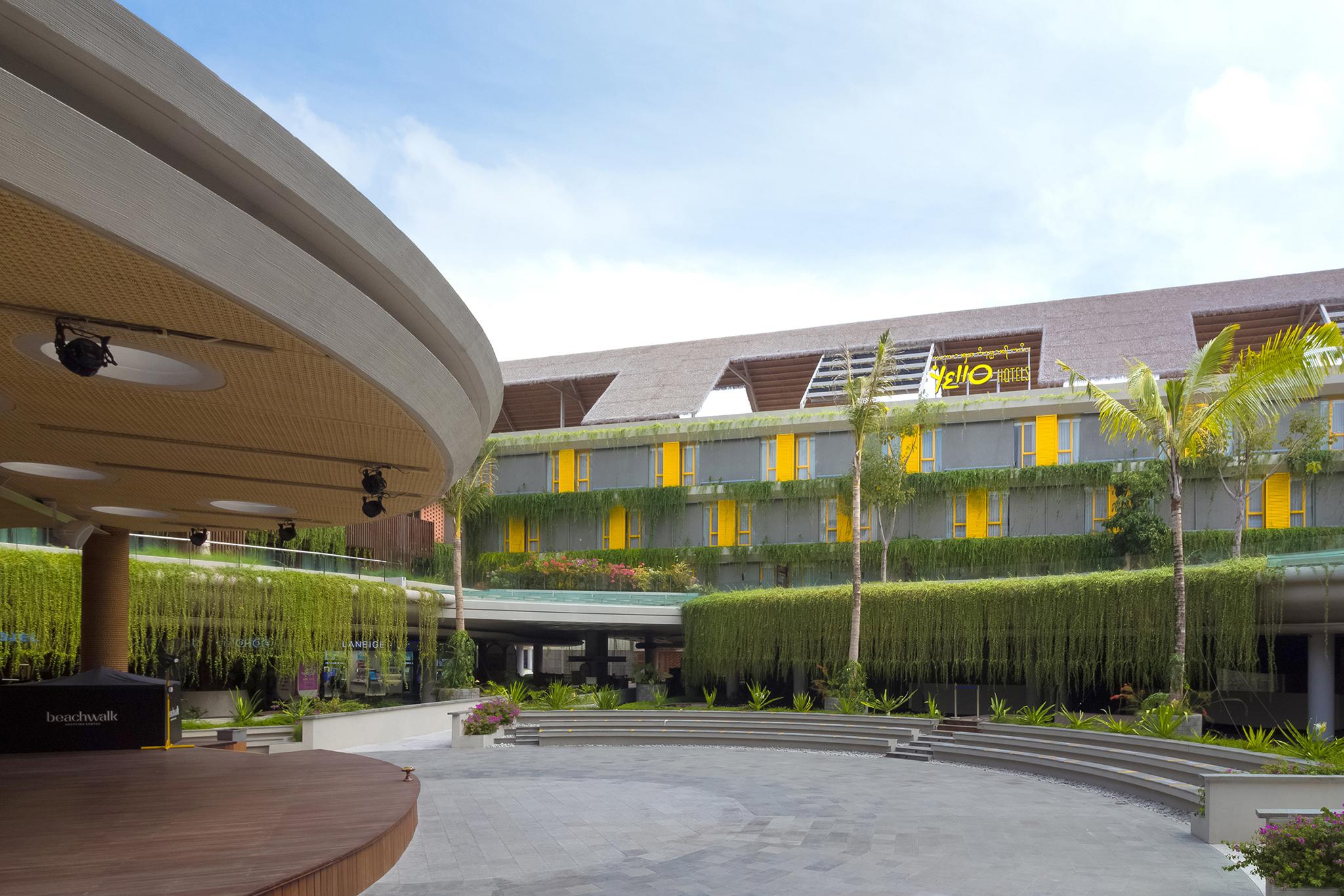 Hotel Yello Kuta Beachwalk Bali