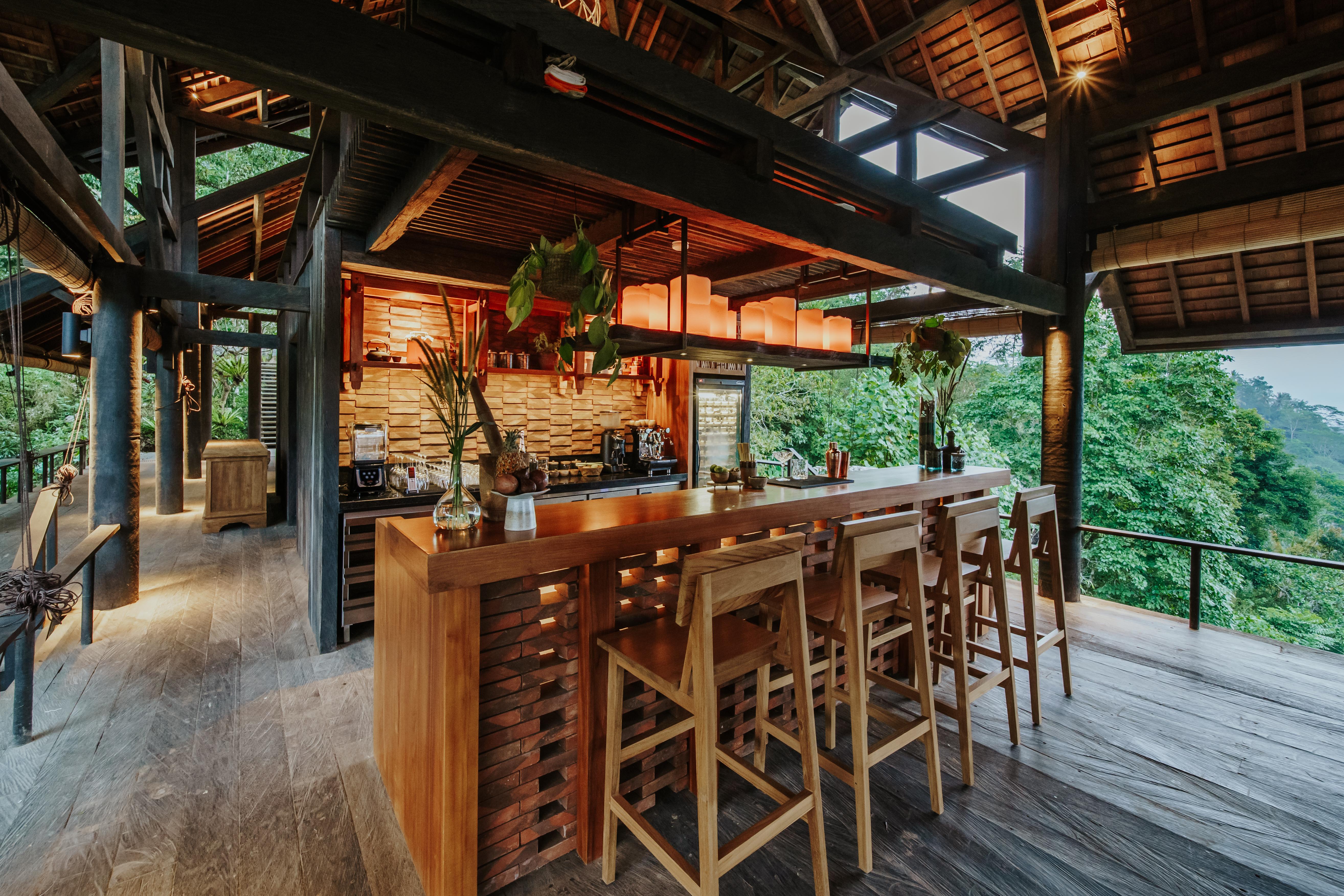 Buahan, A Banyan Tree Escape