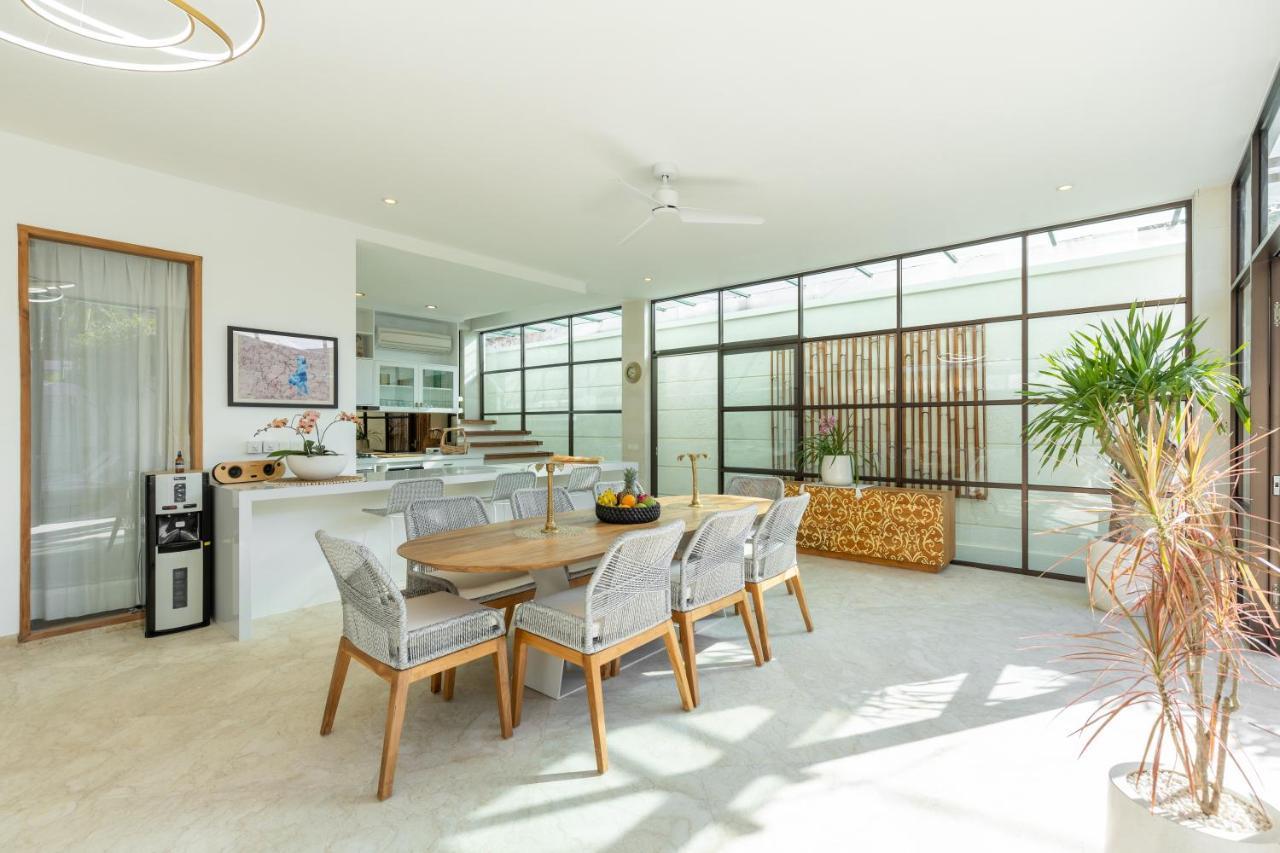 Villa Lumut 3 Bedrooms