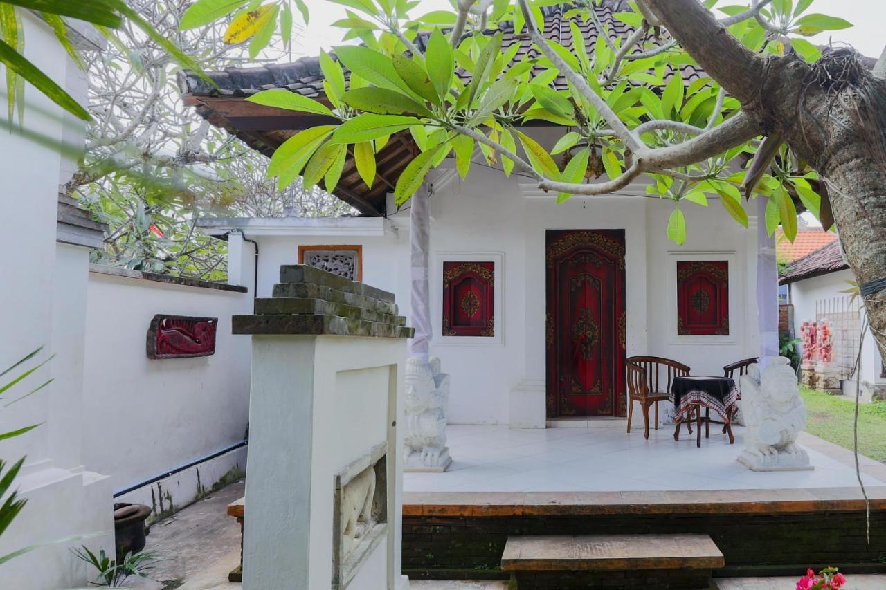 Rumah Paros & Gallery 3*