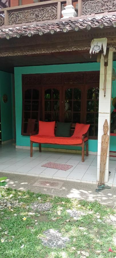 Shalana Homestay- Formerly Teka Teki House Wisma tamu Seminyak (Bali)