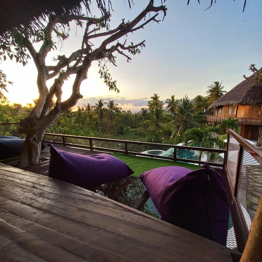 Gading Tree House