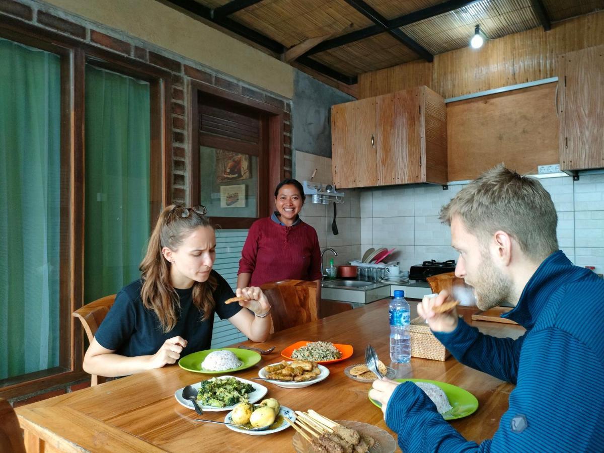 Retreat - Pekak Lelut Homestay *