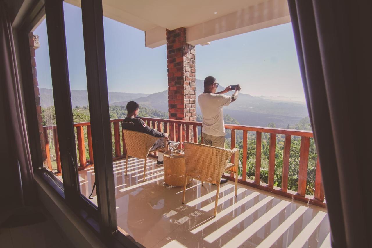 Caldera Hotel 3*