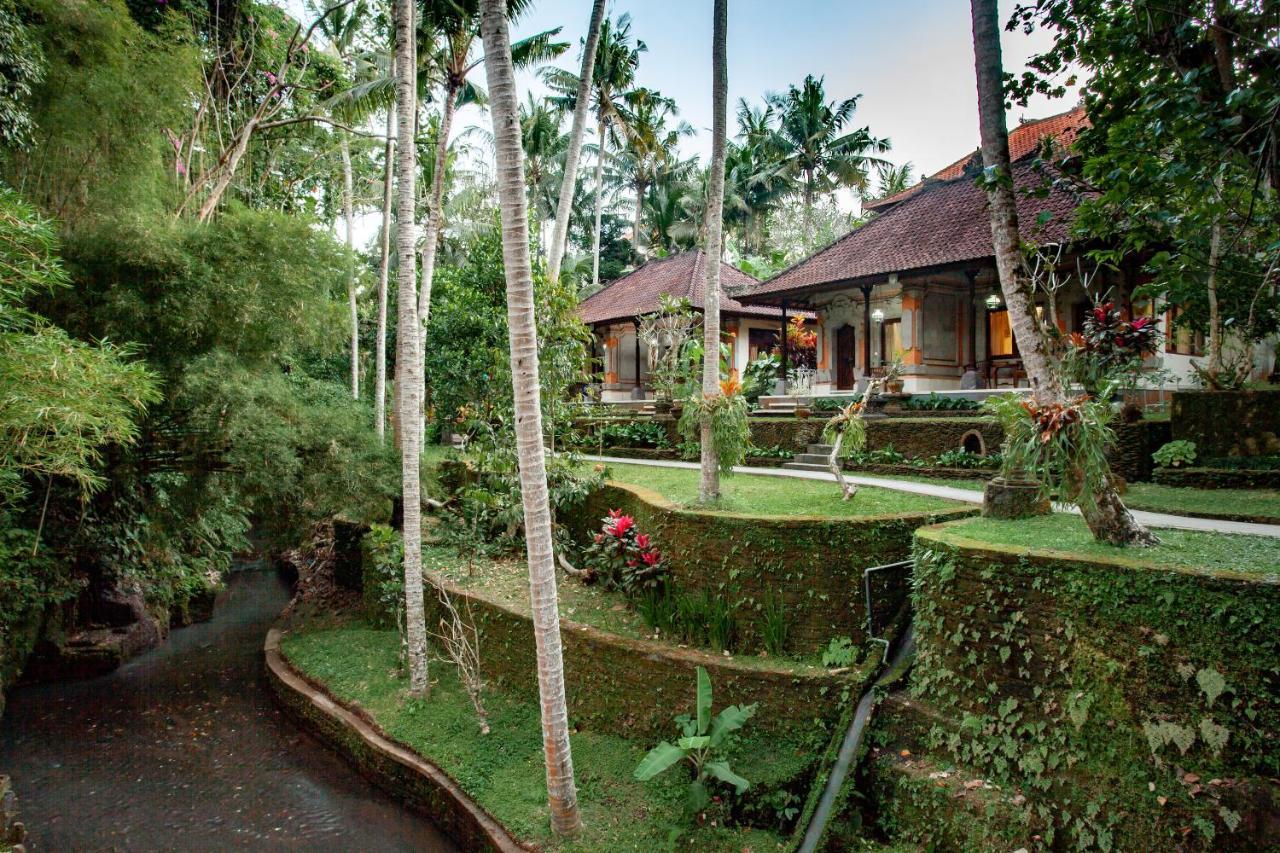 Nick's Hotel