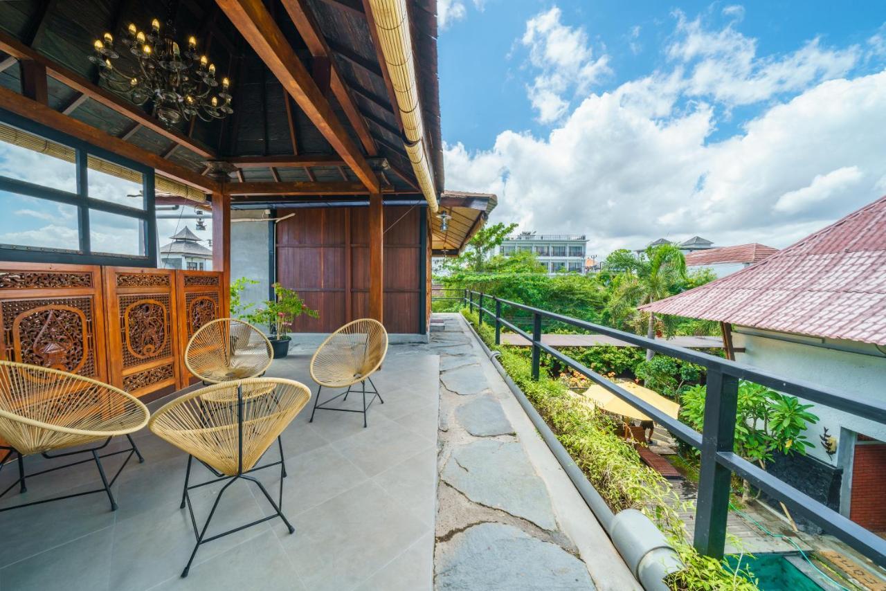 Black Pearl Hostel