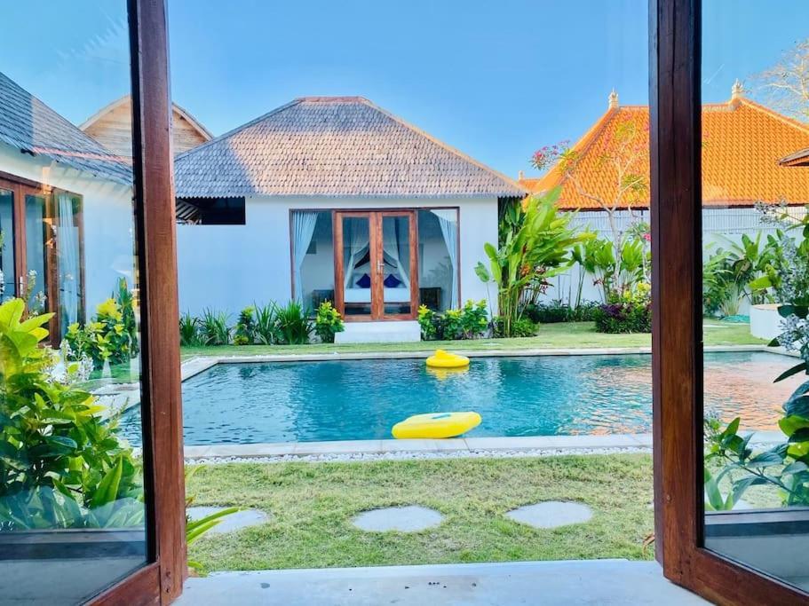 Lautan Biru Bingin Villa *