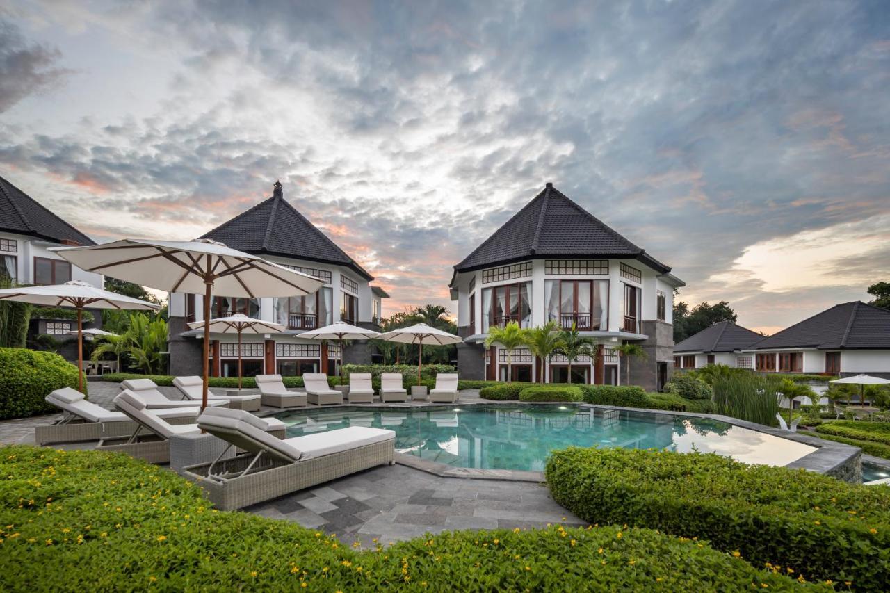 Resort Swan Paradise A Pramana Experience