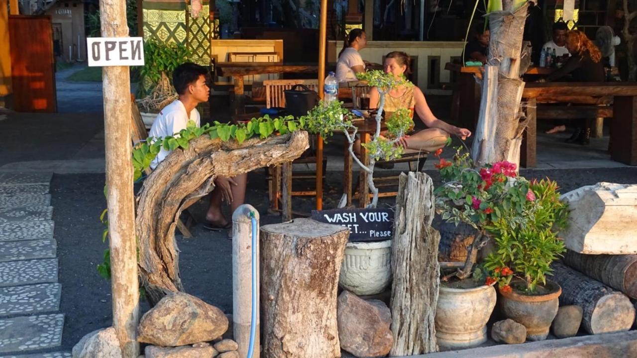 Gede Homestay Lovina (Bali)