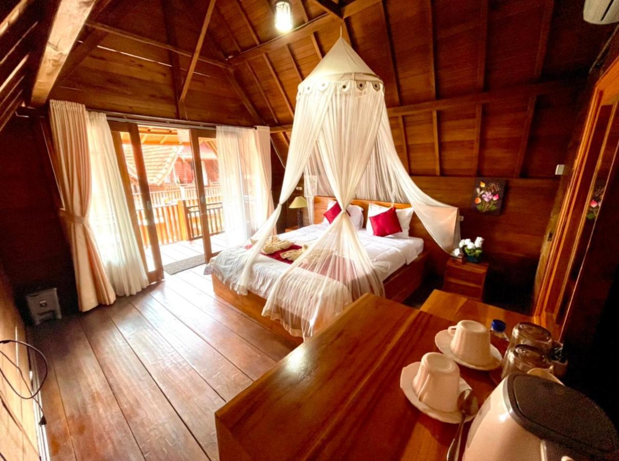 Holiday park Ayu Laba And Resto Batununggul