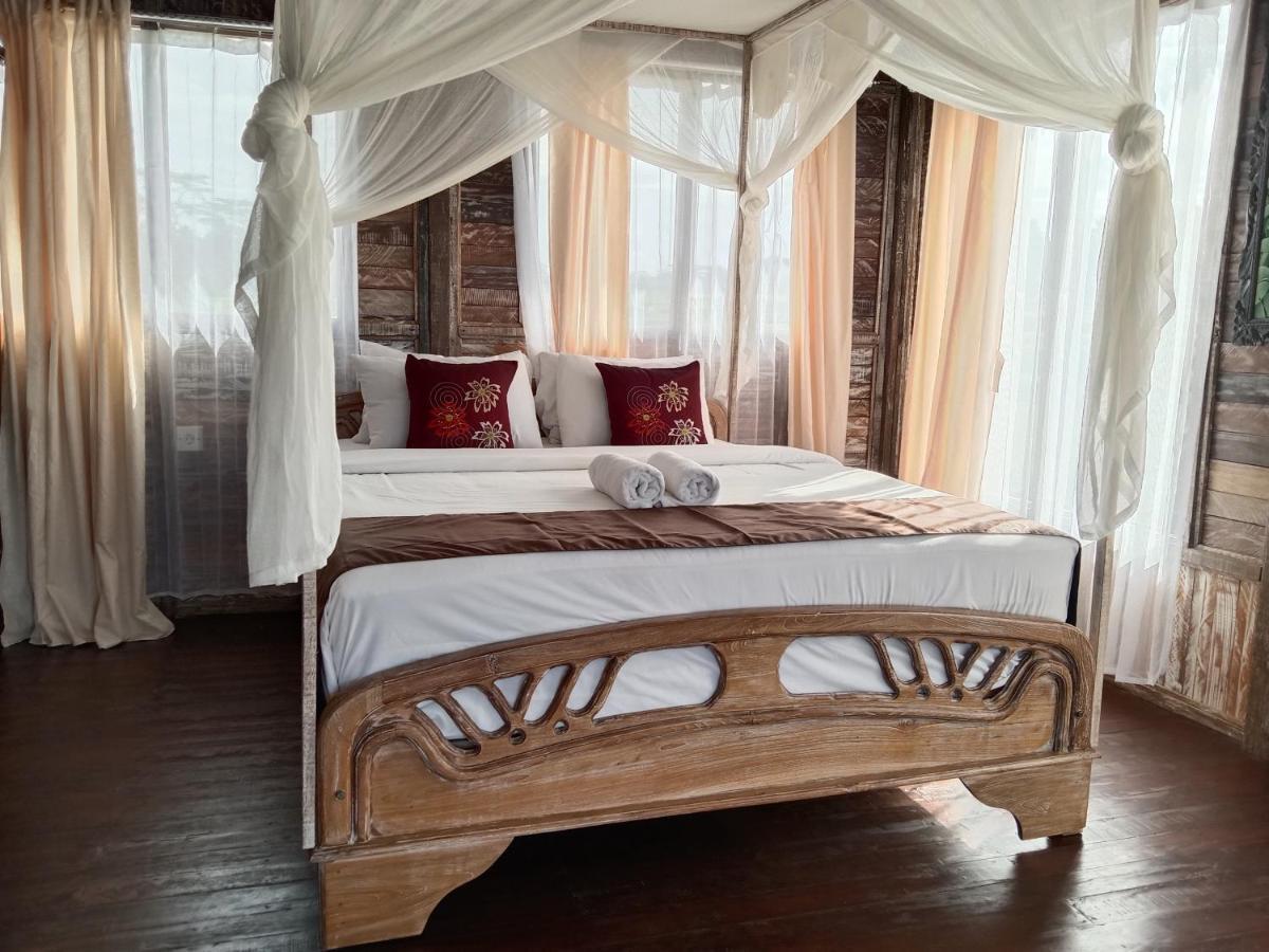 Resort Ananda Jj & *