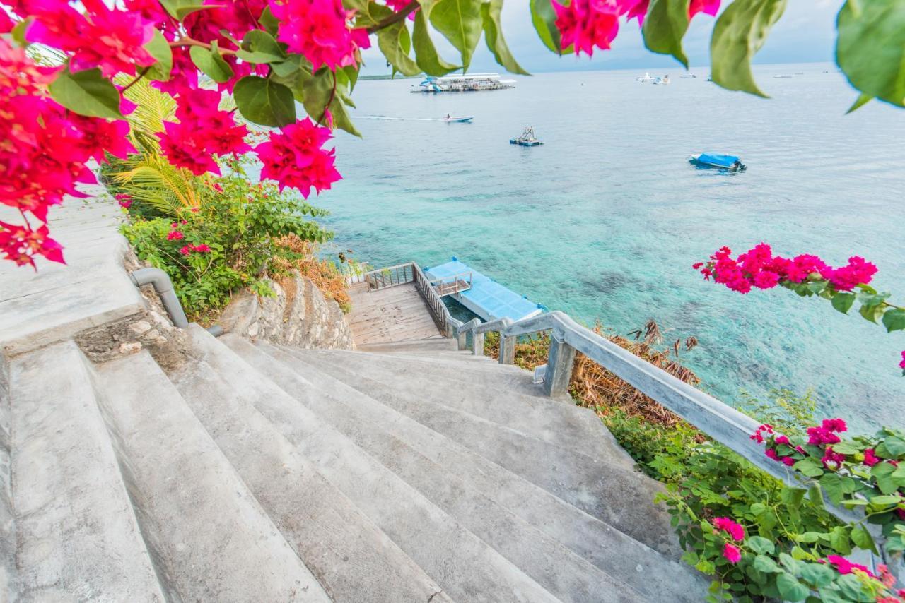 Sea La Vie Nusa Penida Hotel 4*
