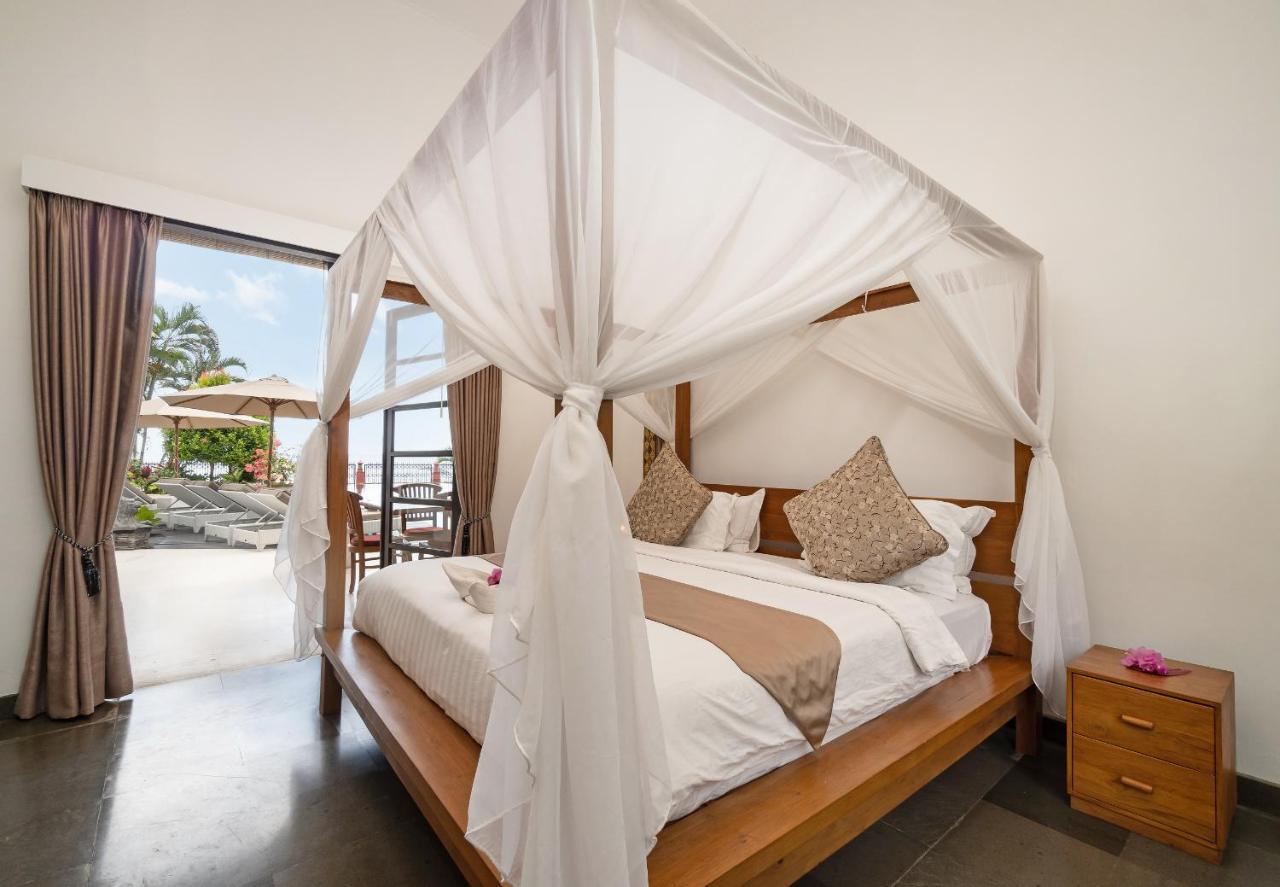 Tri Murti Villa Lovina (Bali)