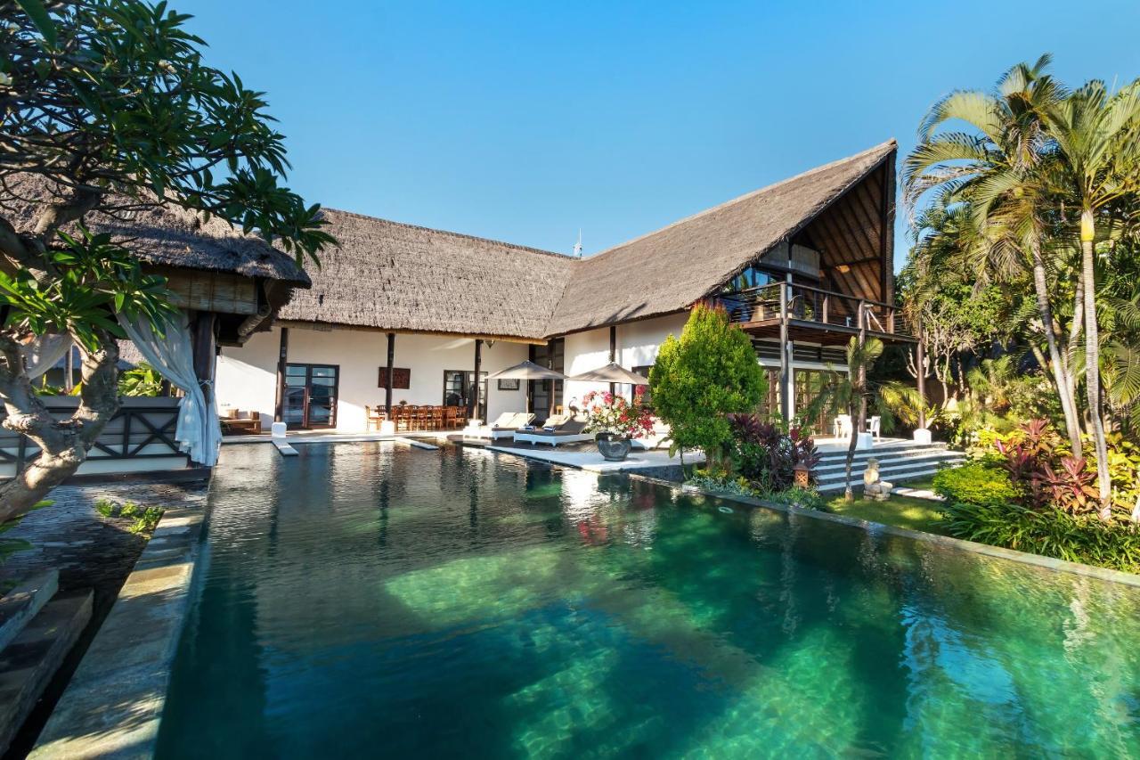Tri Murti Lovina (Bali)