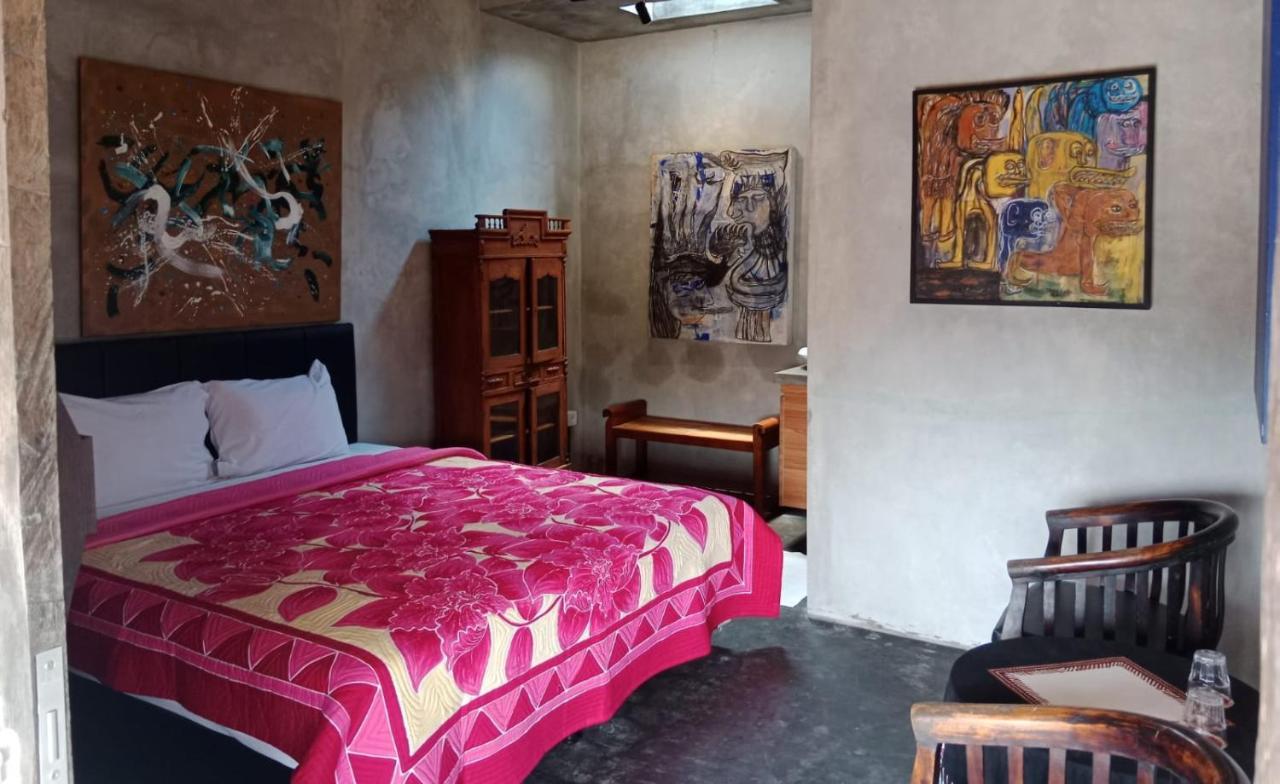 Rumah Paros & Gallery Guest house 3*