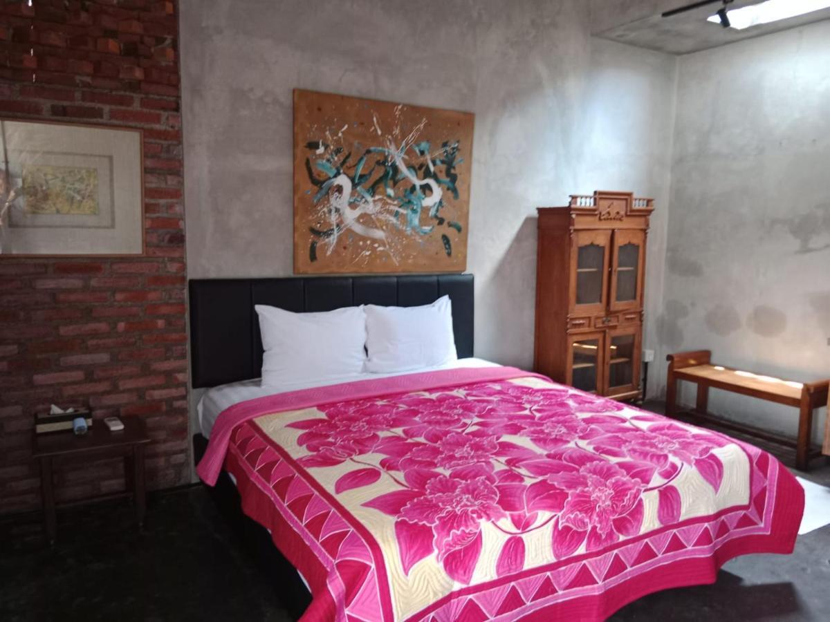 Rumah Paros & Gallery Sukawati (Bali)